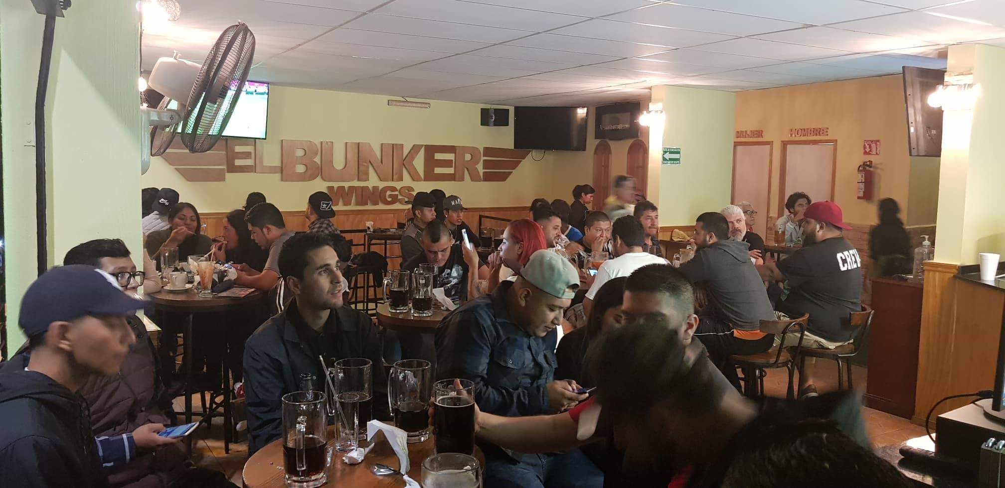 El Bunker Wings image 3