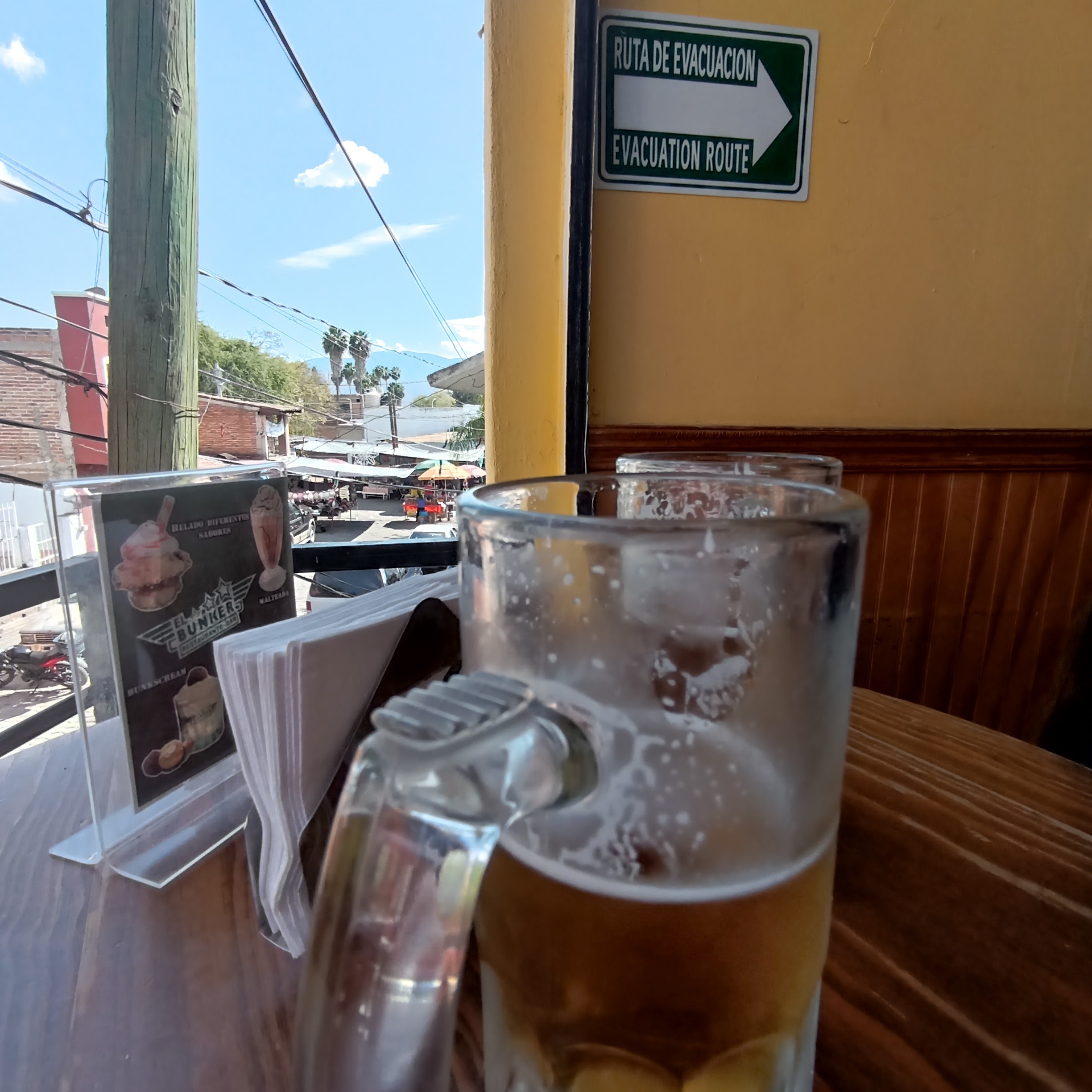 El Bunker Wings image 4