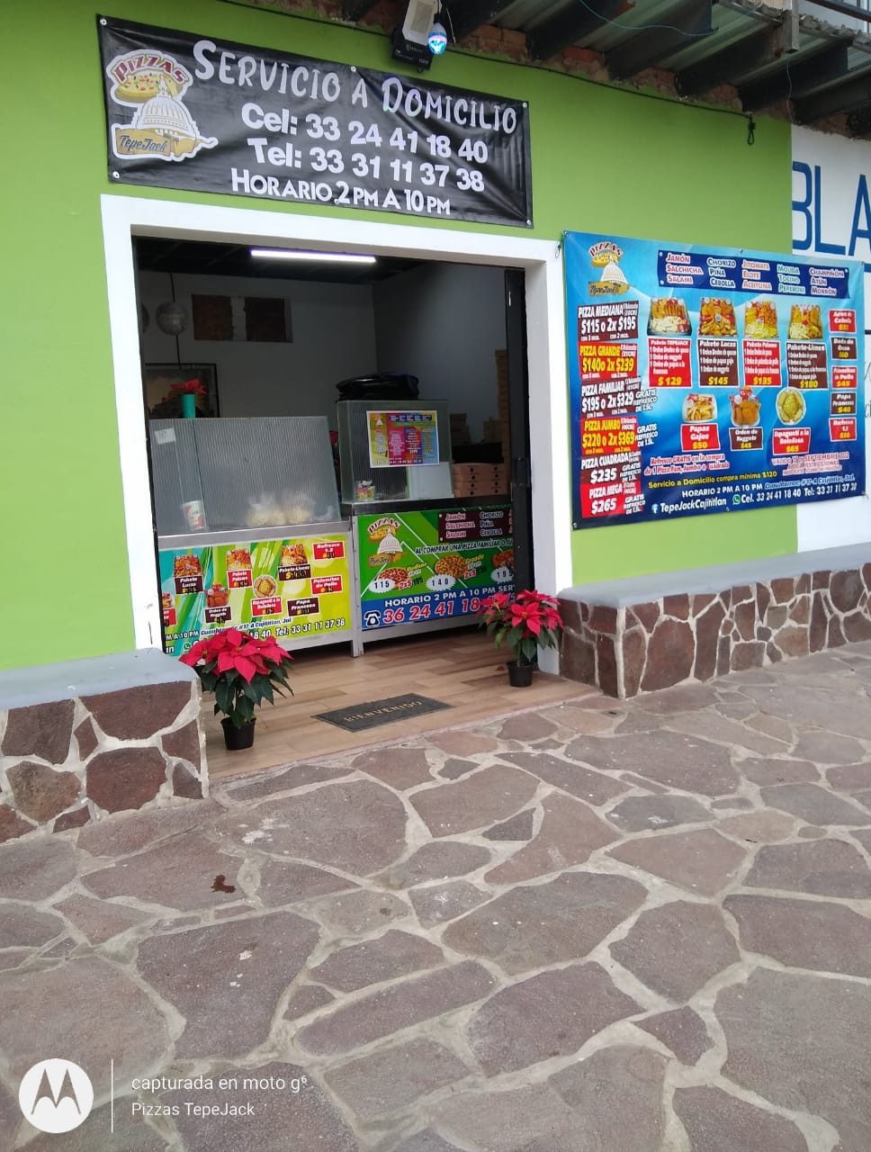 Pizzas TepeJack Cajititlán image 1