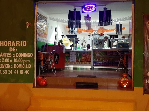 Pizzas TepeJack Cajititlán image 8