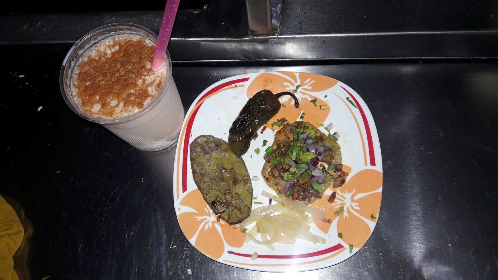 Tacos Wow O "La Amonos Recio" image 1