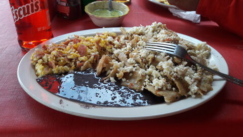 Comedor doña neri image 3