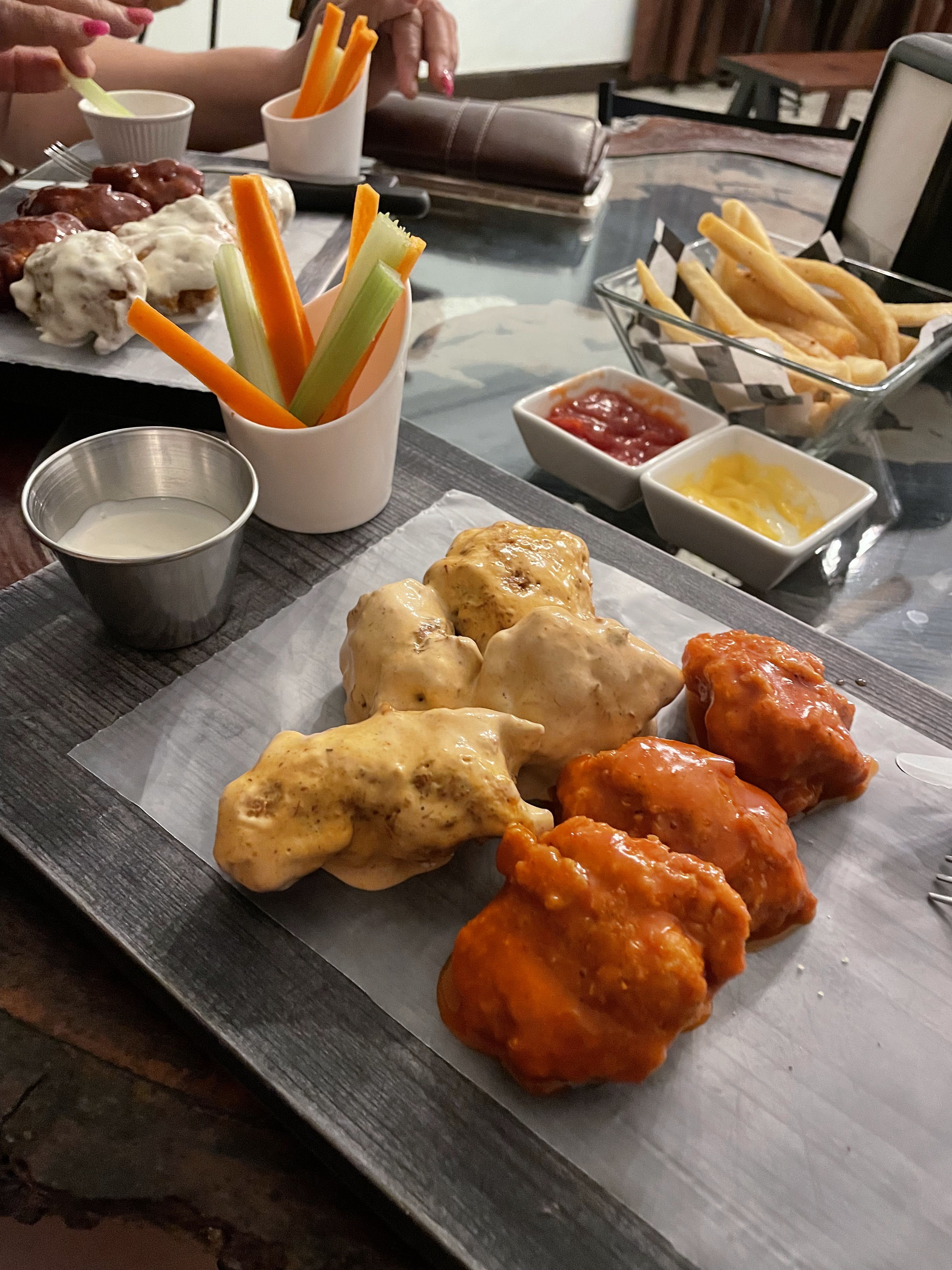 Alitas & Boneless Express image 1