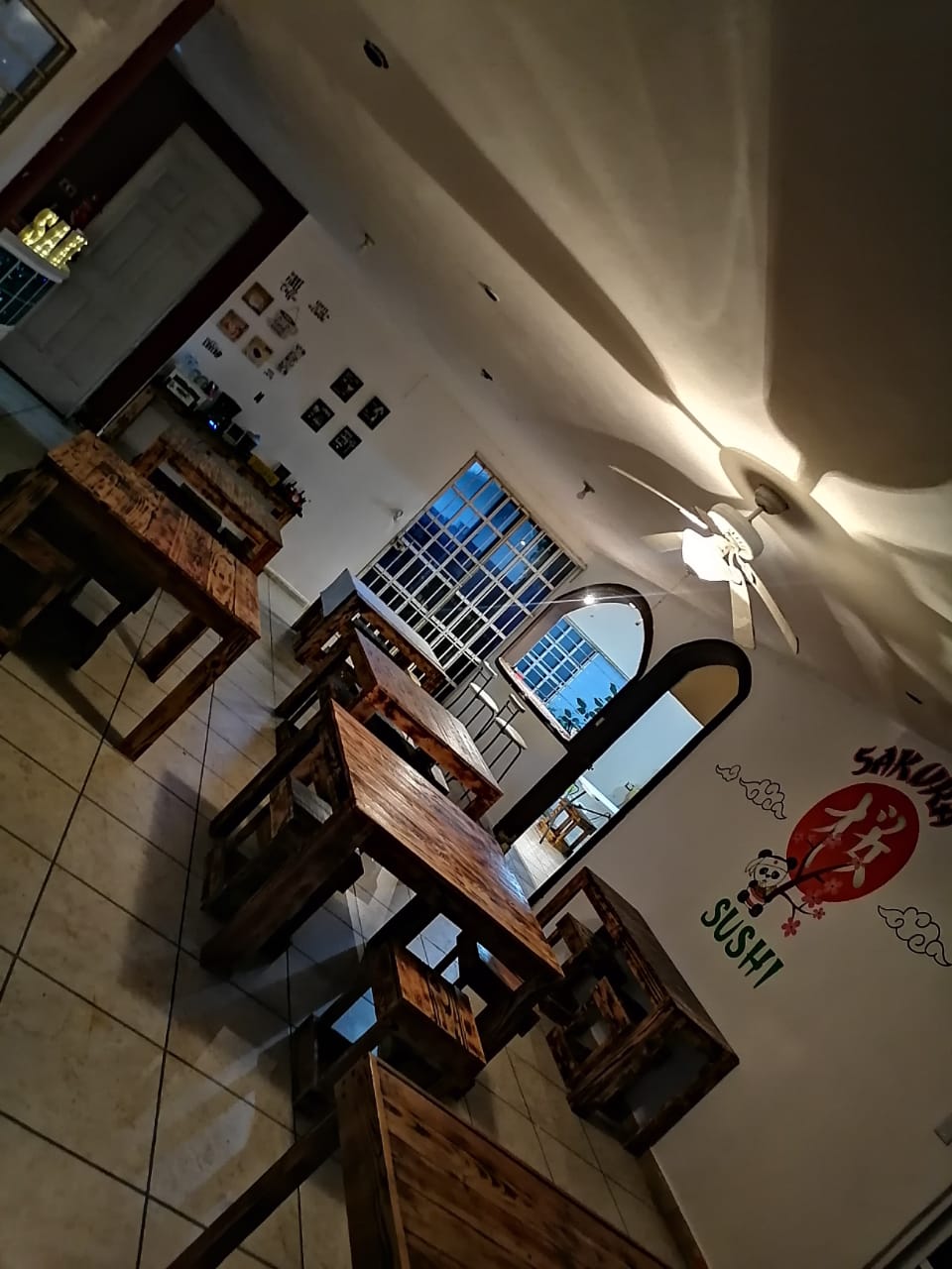 Sakura sushi naranjos image 6