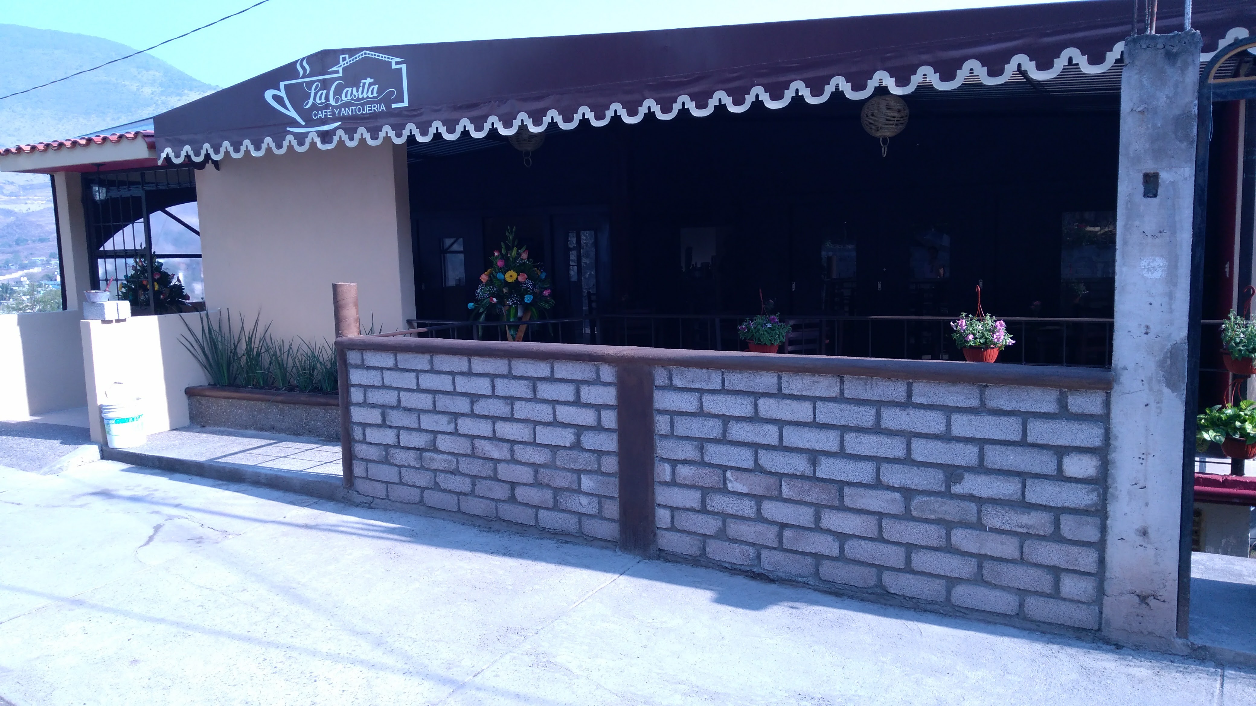 "La Casita" Café Y Antojería. image 7