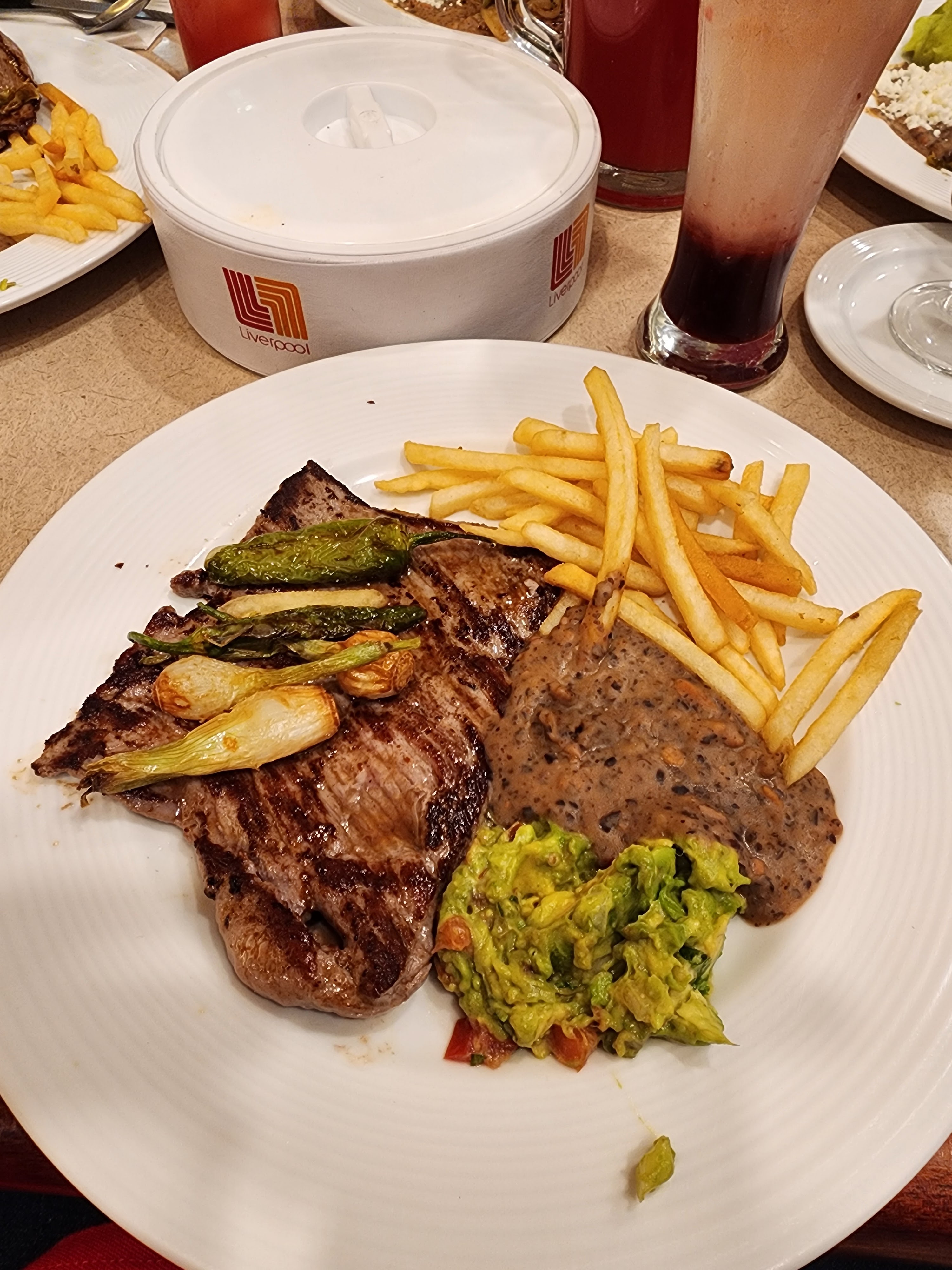 Restaurante Liverpool image 2