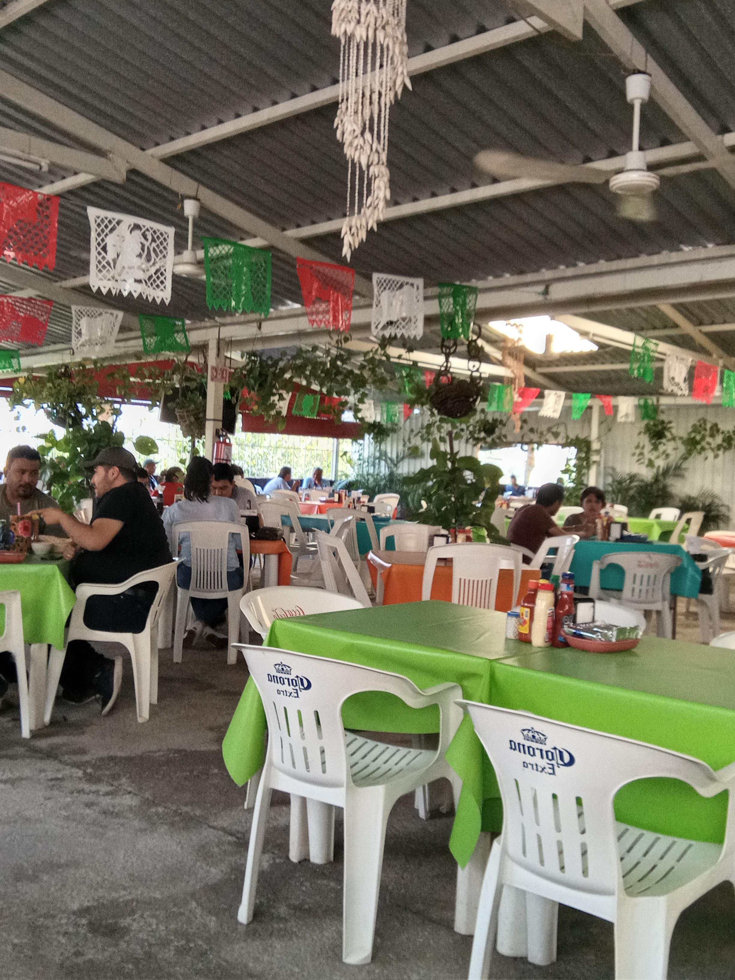 Mariscos LA CURVA image 1