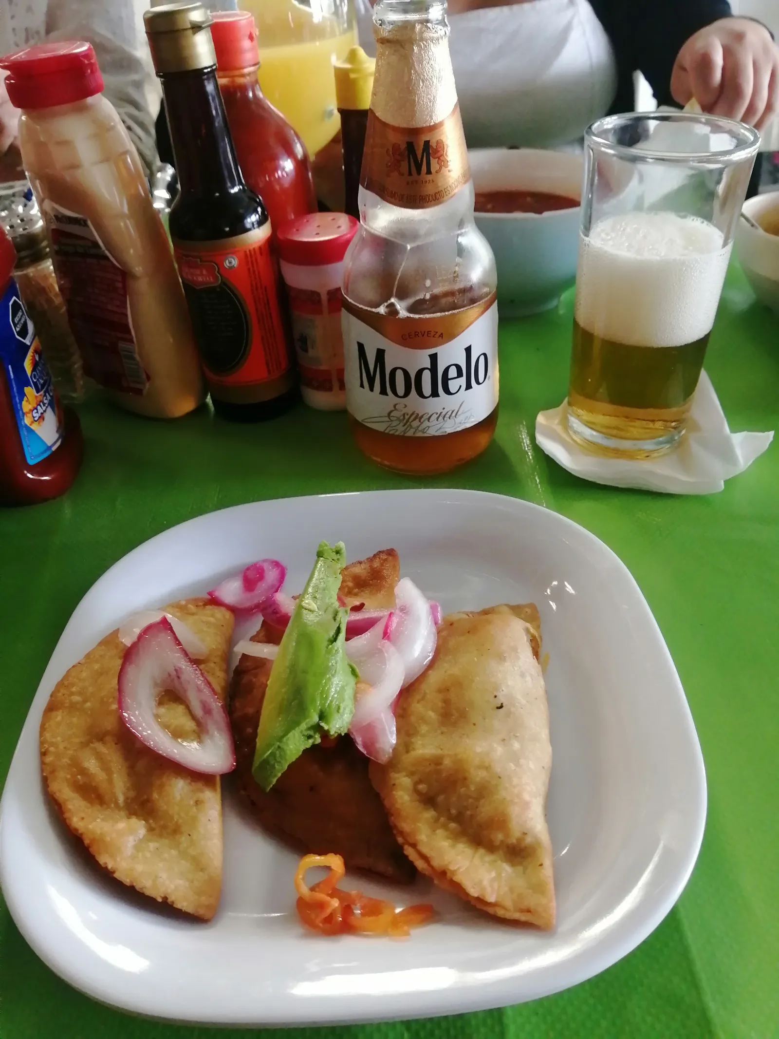 Mariscos LA CURVA image 5