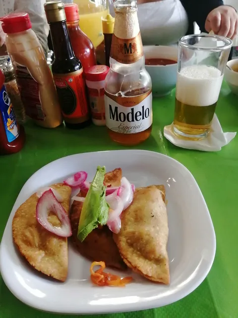 Mariscos LA CURVA image 5