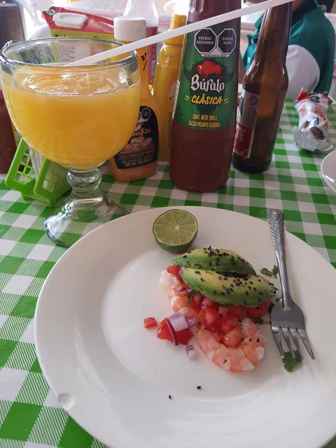 Jaiba mariscos bar image 2