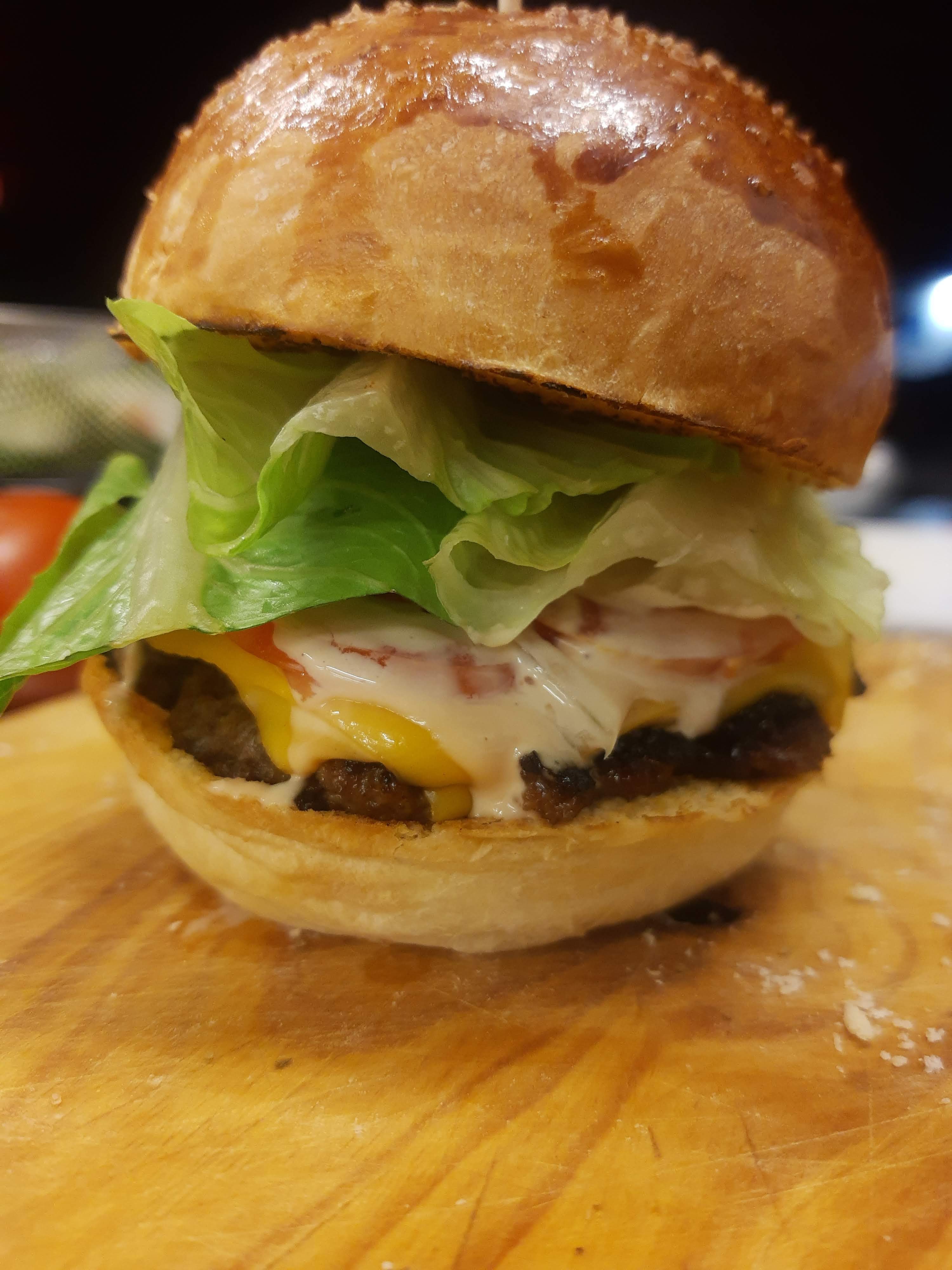 Hamburguesas El Gallo image 4