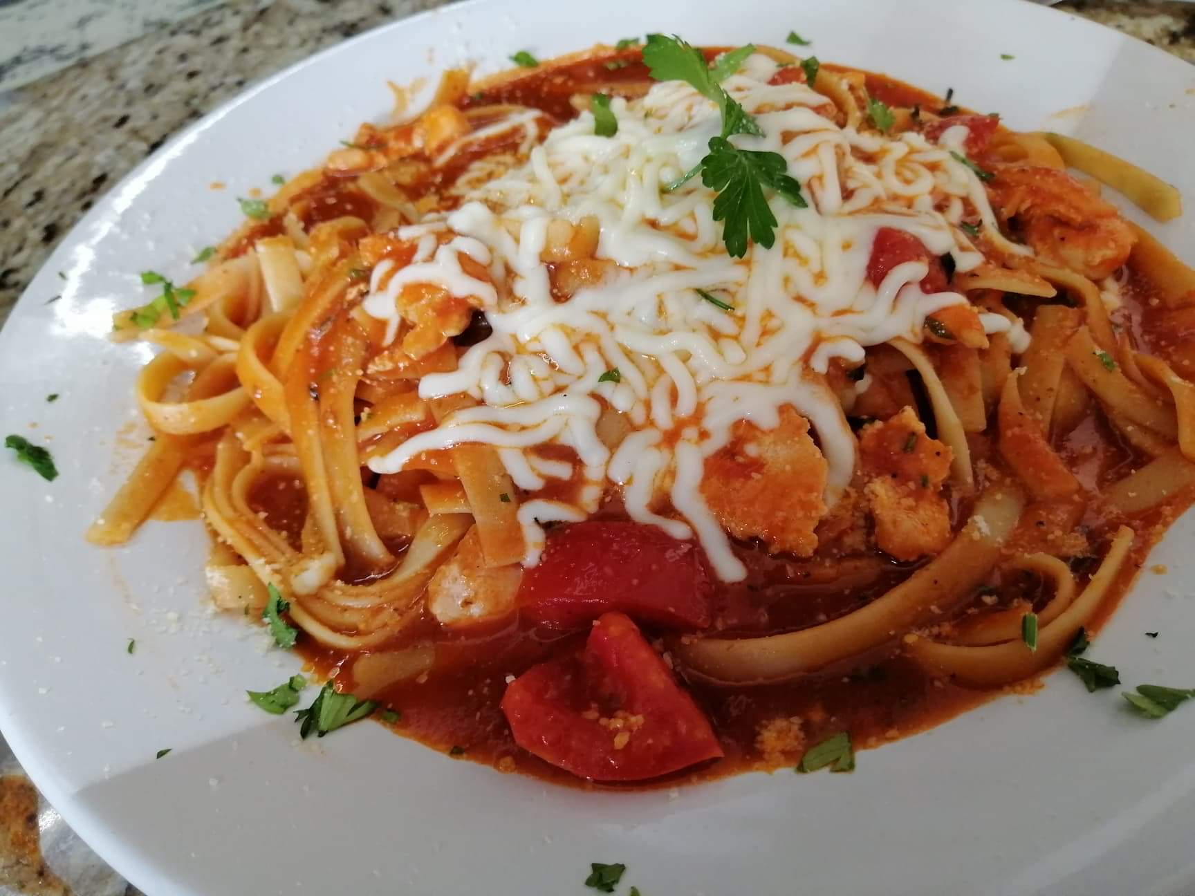 MAR IN Restaurant image 5