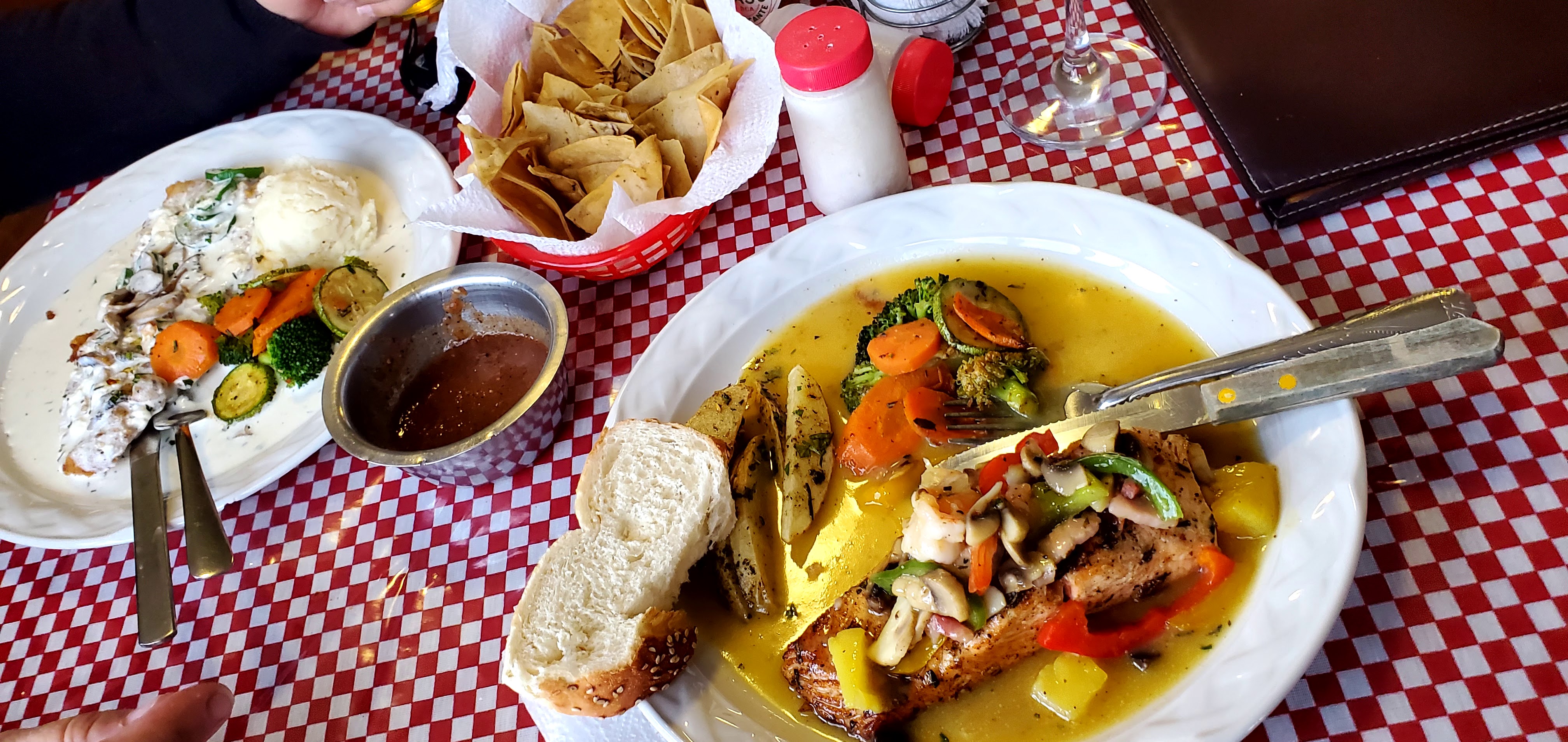 MAR IN Restaurant image 8