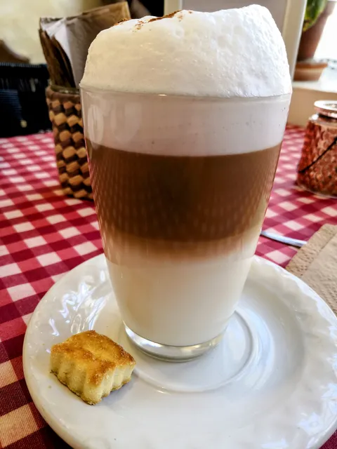 Caffe Latte image 4