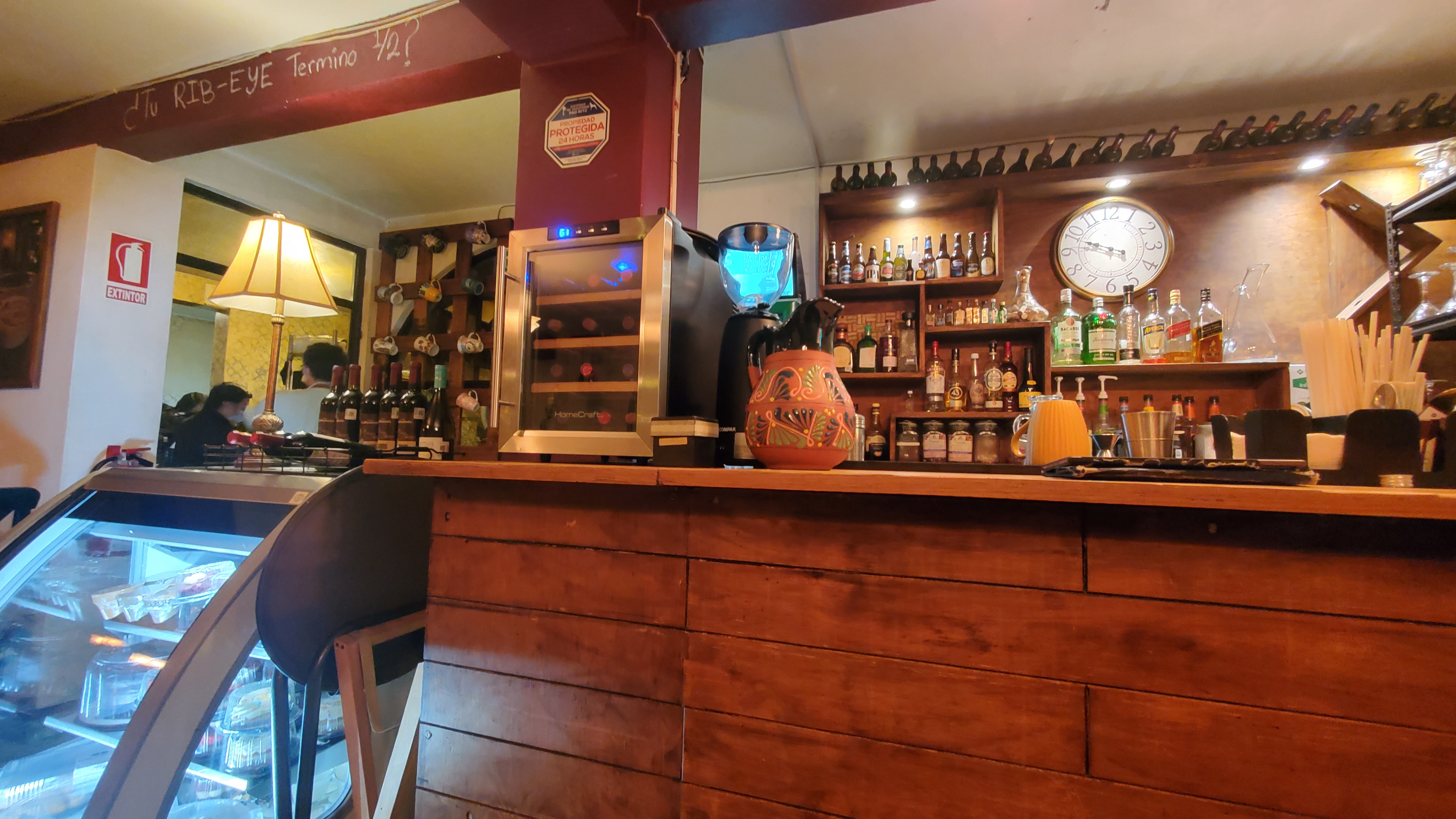 Los Candiles Restaurant image 9