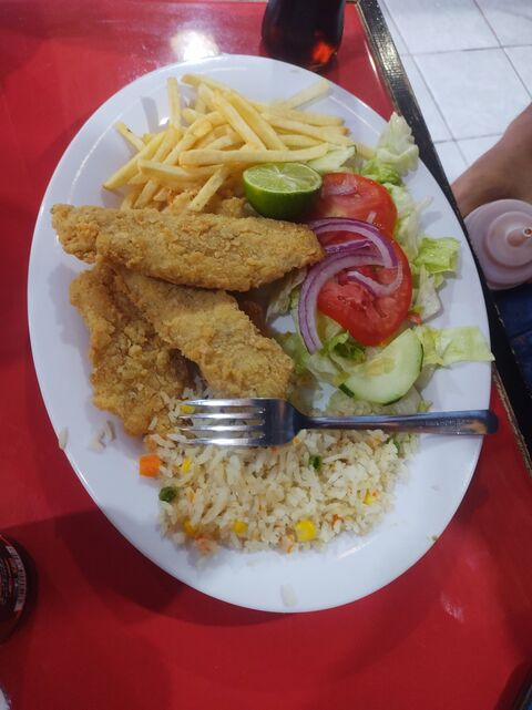 Mariscos y Grill El Malecon image 4