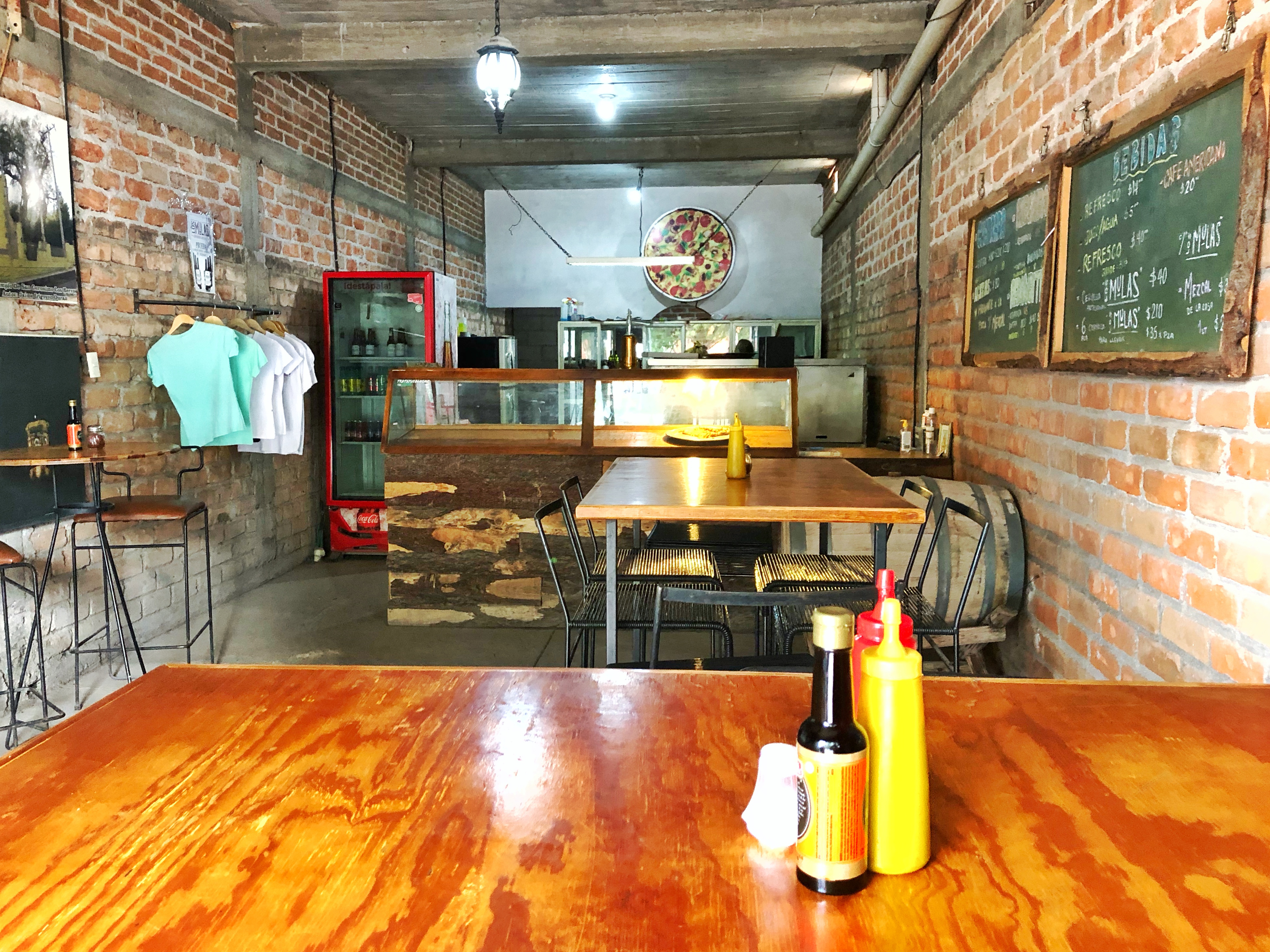 LA CASA DE LOS MULAS // Cerveza Artesanal & Pizza image 7