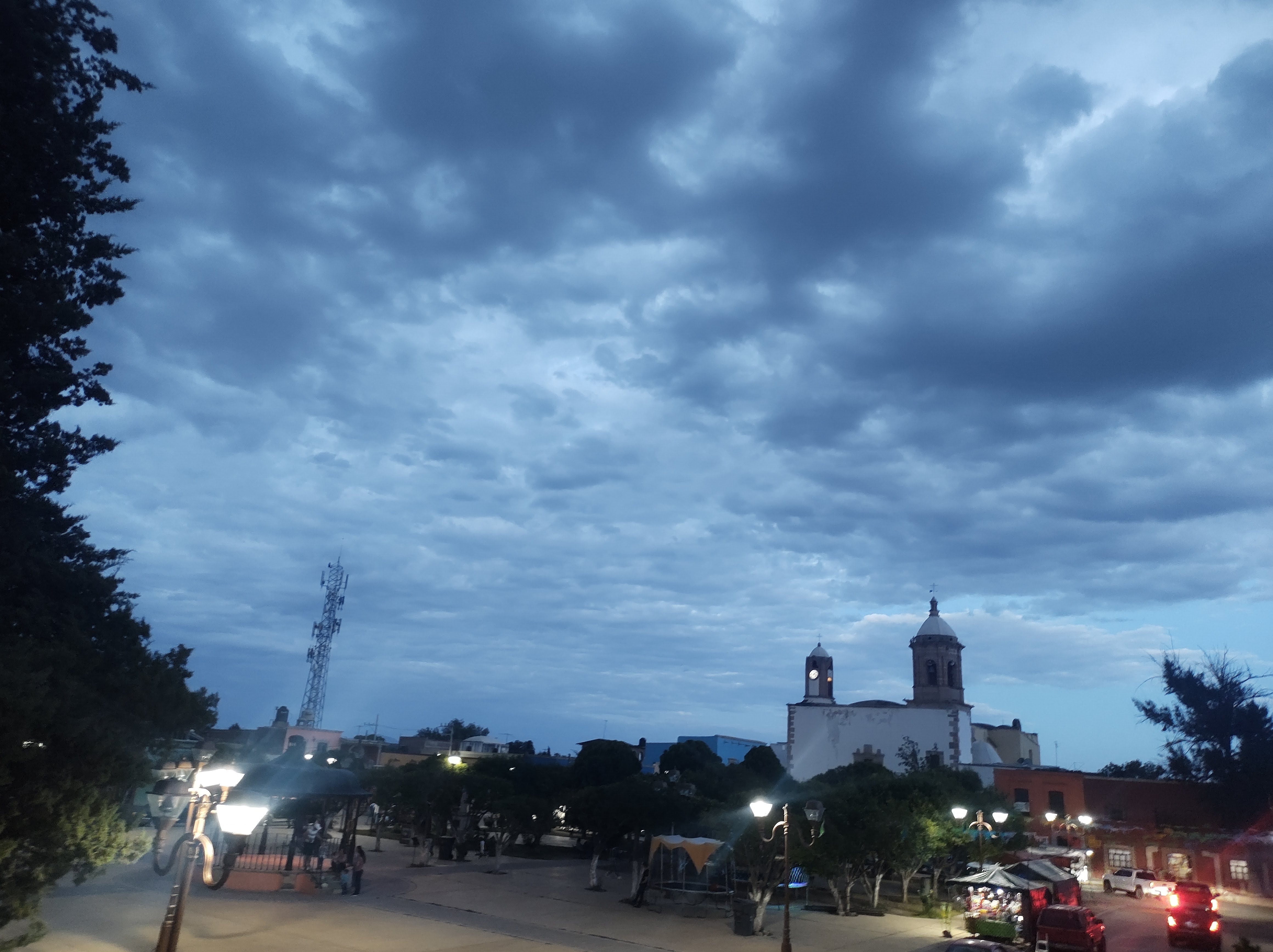 LA CASA DE LOS MULAS // Cerveza Artesanal & Pizza image 8