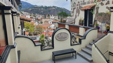 Del Angel Inn Restaurant image 7