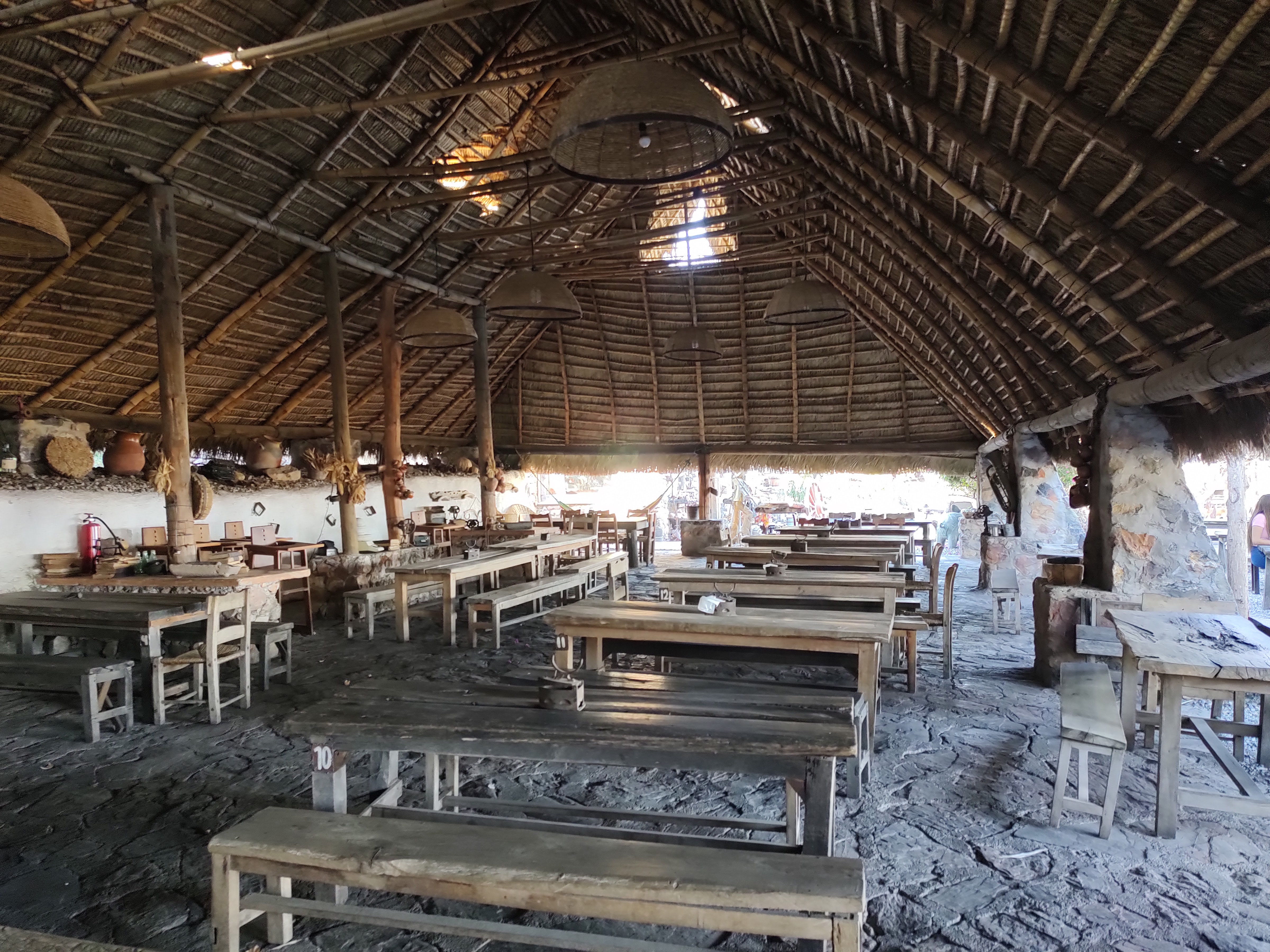 LA ANTIGUA RESTAURANT & ARTESANIAS image 1