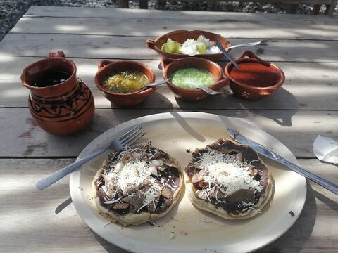 LA ANTIGUA RESTAURANT & ARTESANIAS image 3