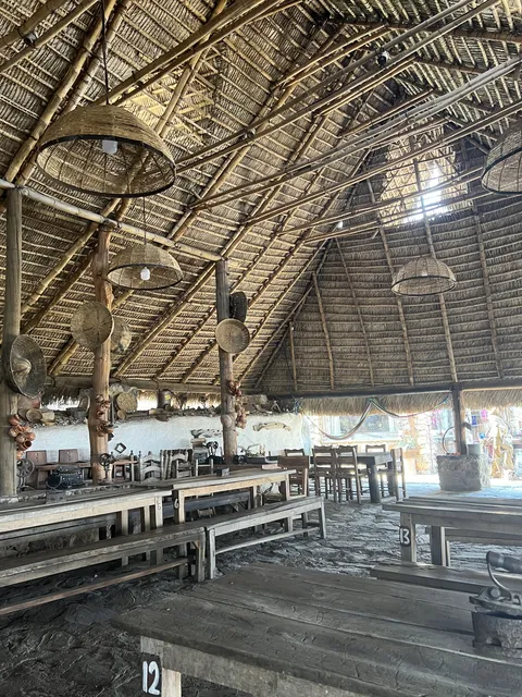 LA ANTIGUA RESTAURANT & ARTESANIAS image 5