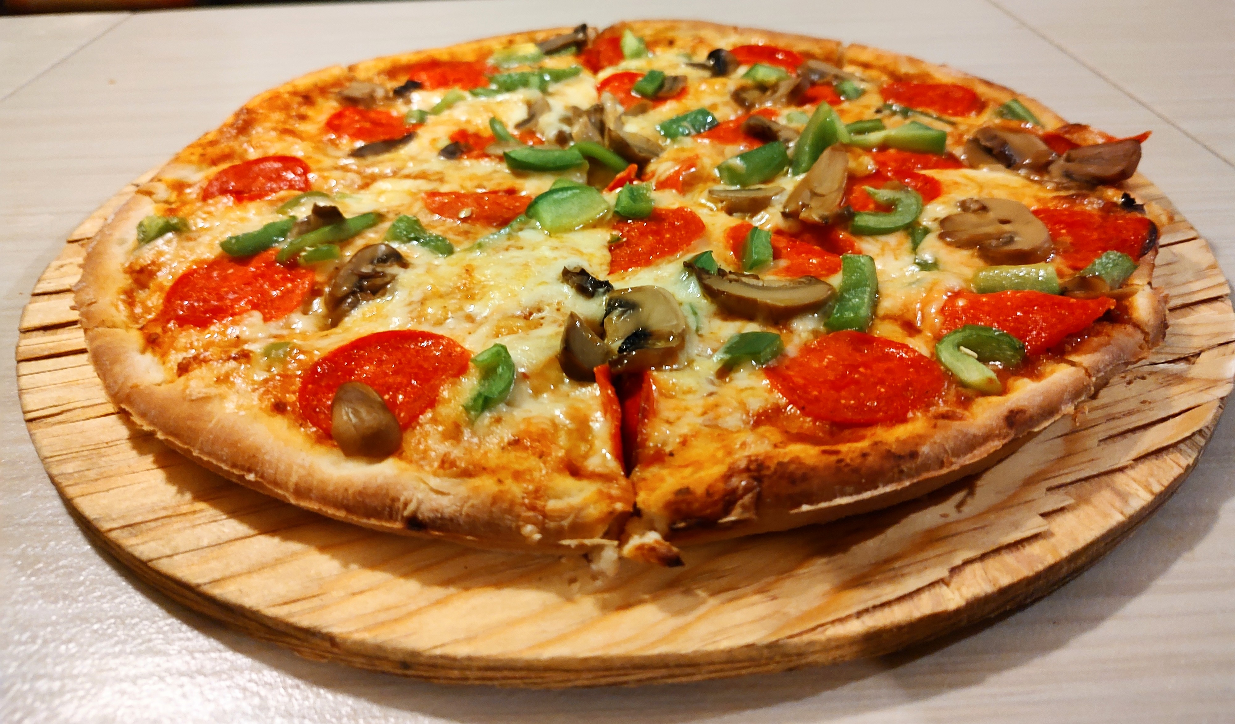 Aladino's​ Restaurante Bar Pizza image 2