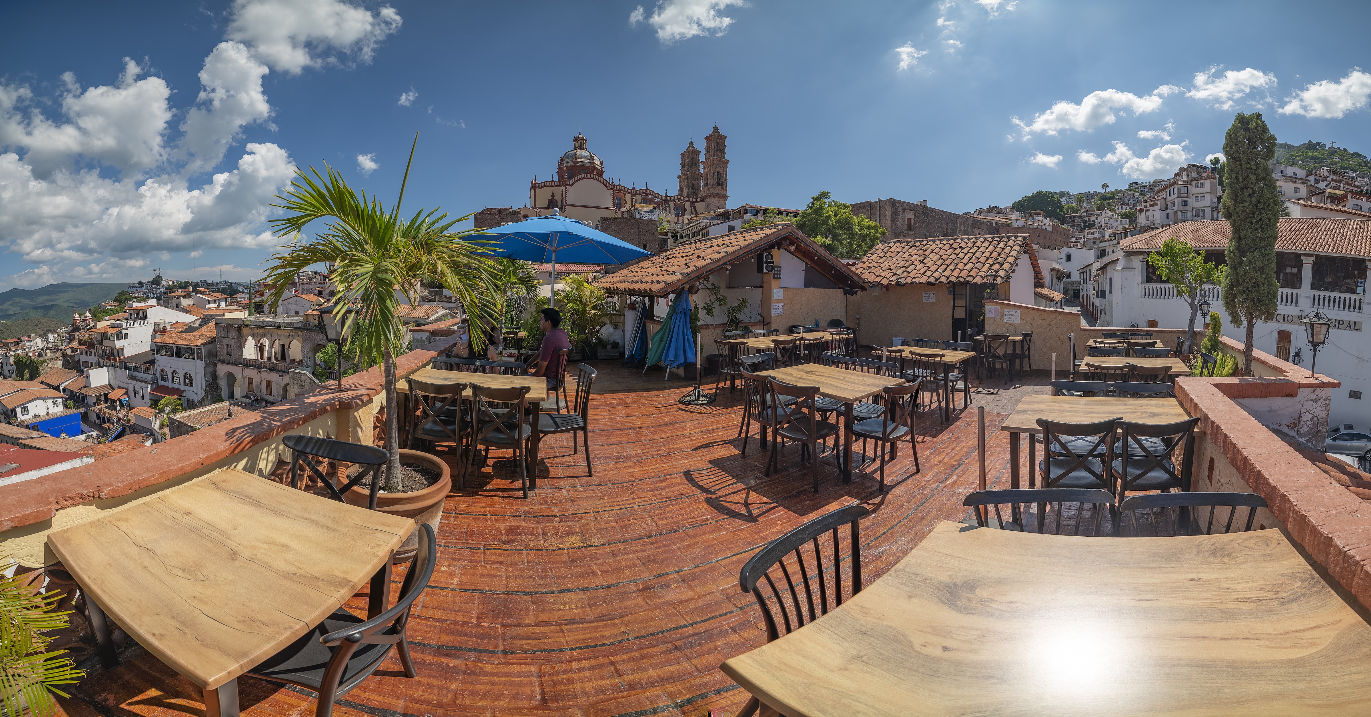 Aladino's​ Restaurante Bar Pizza image 7