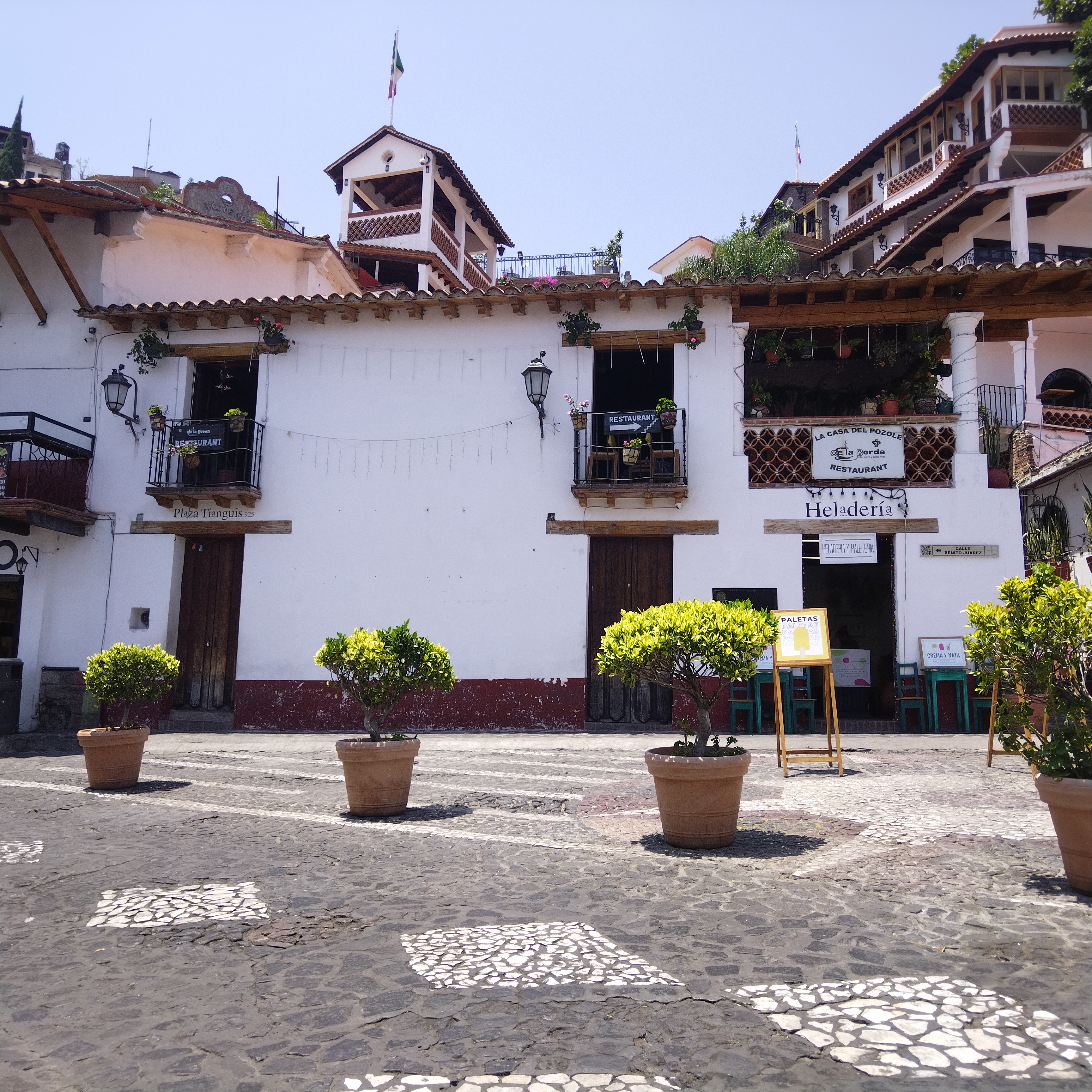 De La Borda, La Casa Del Pozole image 6