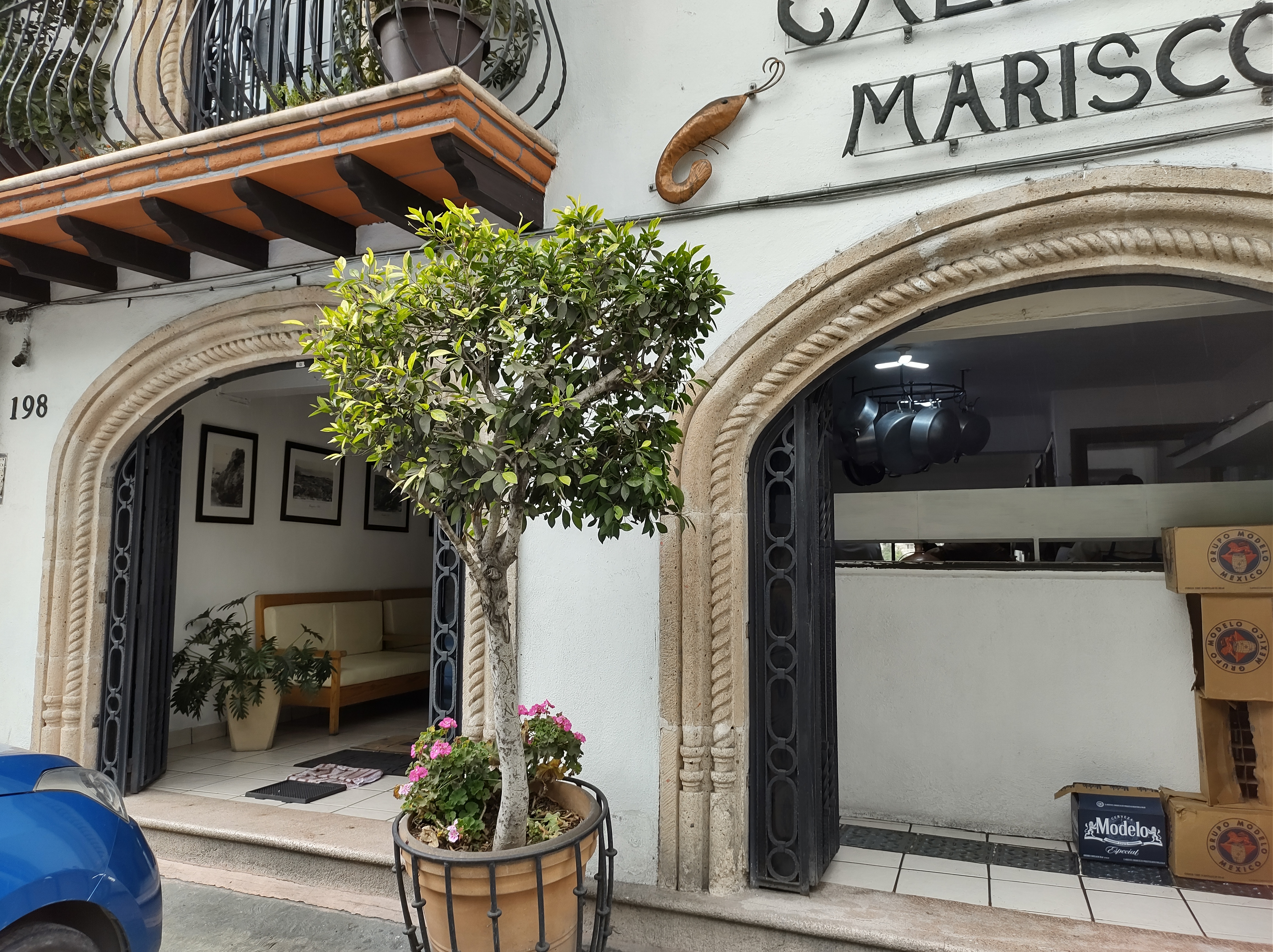 Caletilla Mariscos image 1