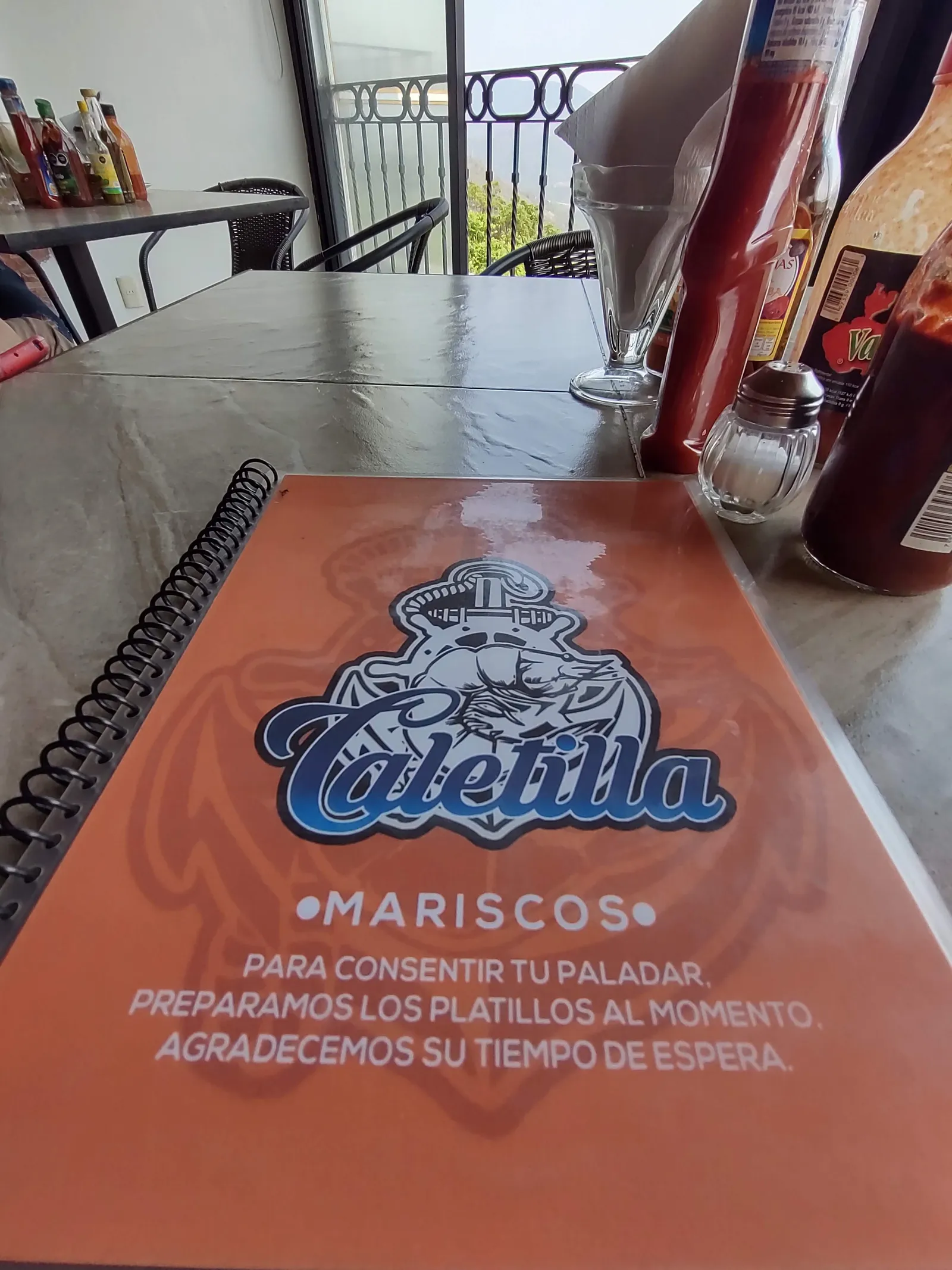 Caletilla Mariscos image 9