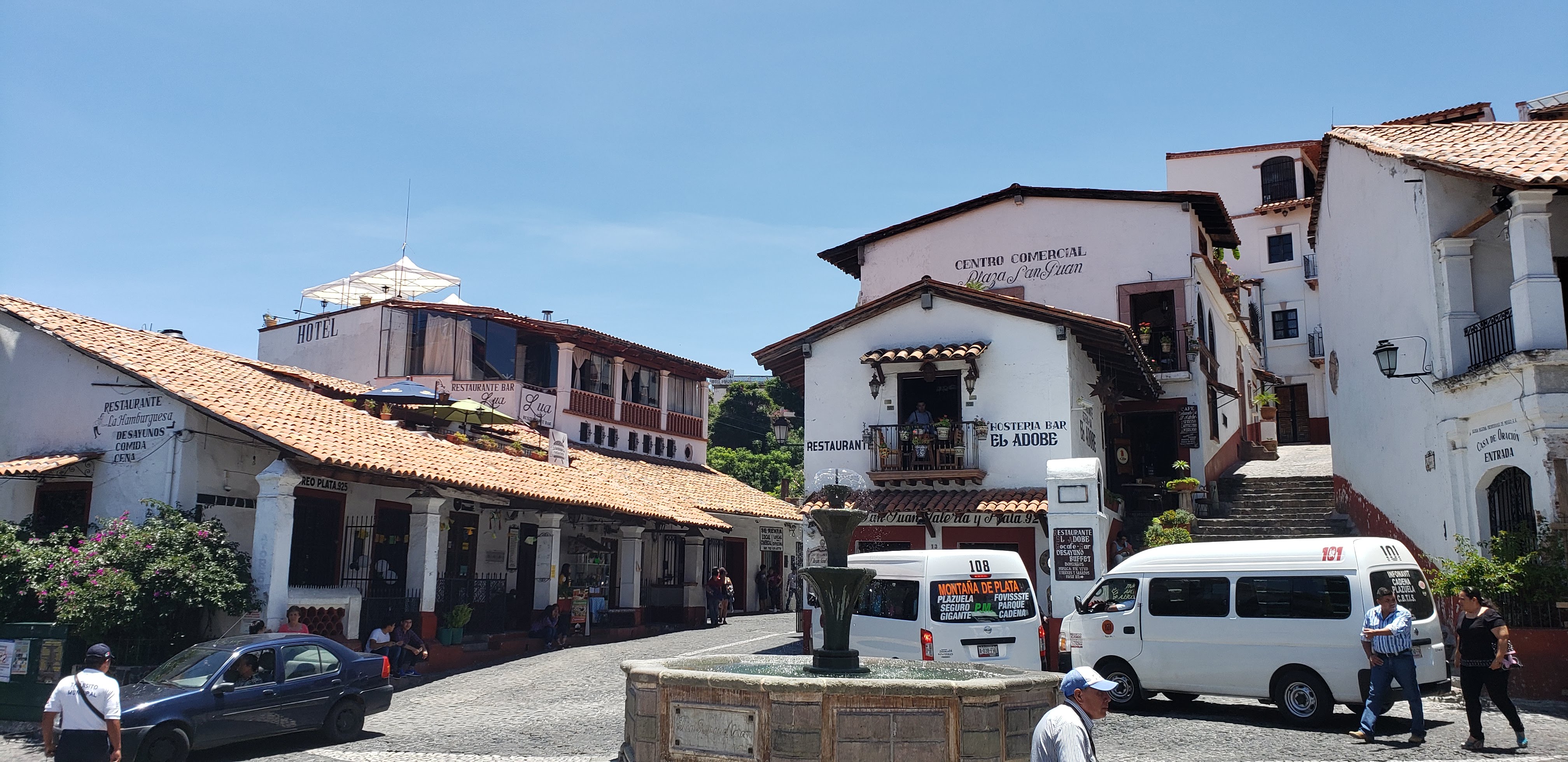 La extranjera Taxco image 3