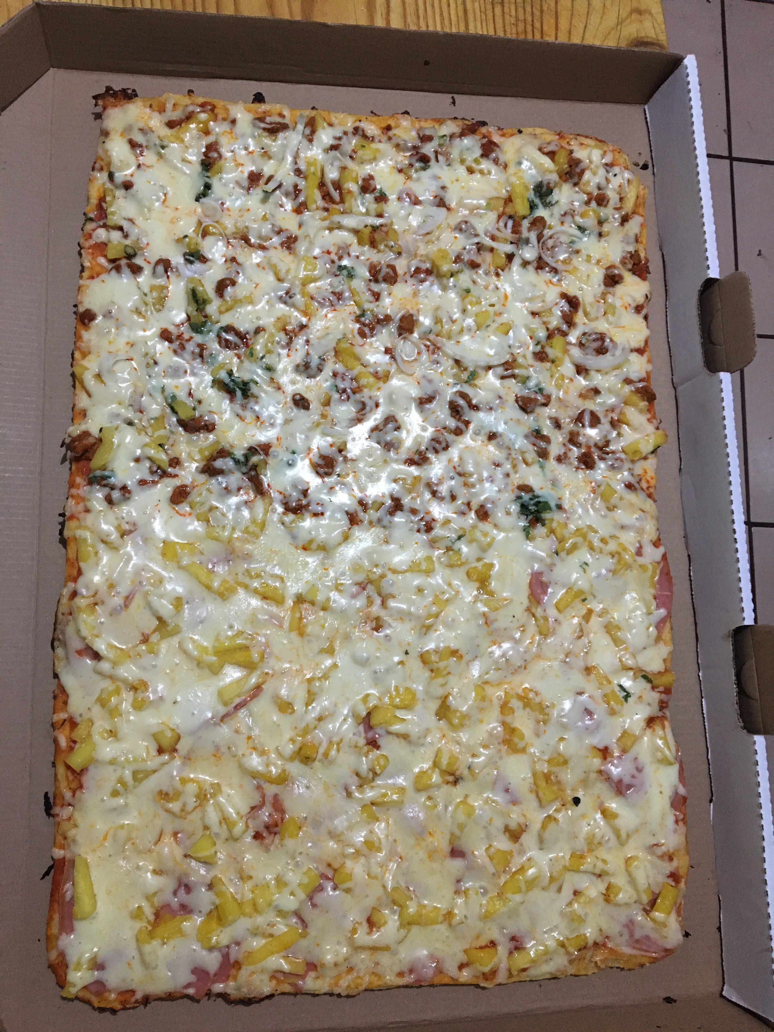 Yara's Pizza -Restaurant image 5