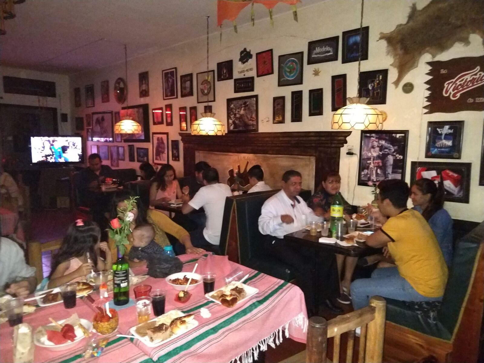El Mesón De Las Ranas image 6