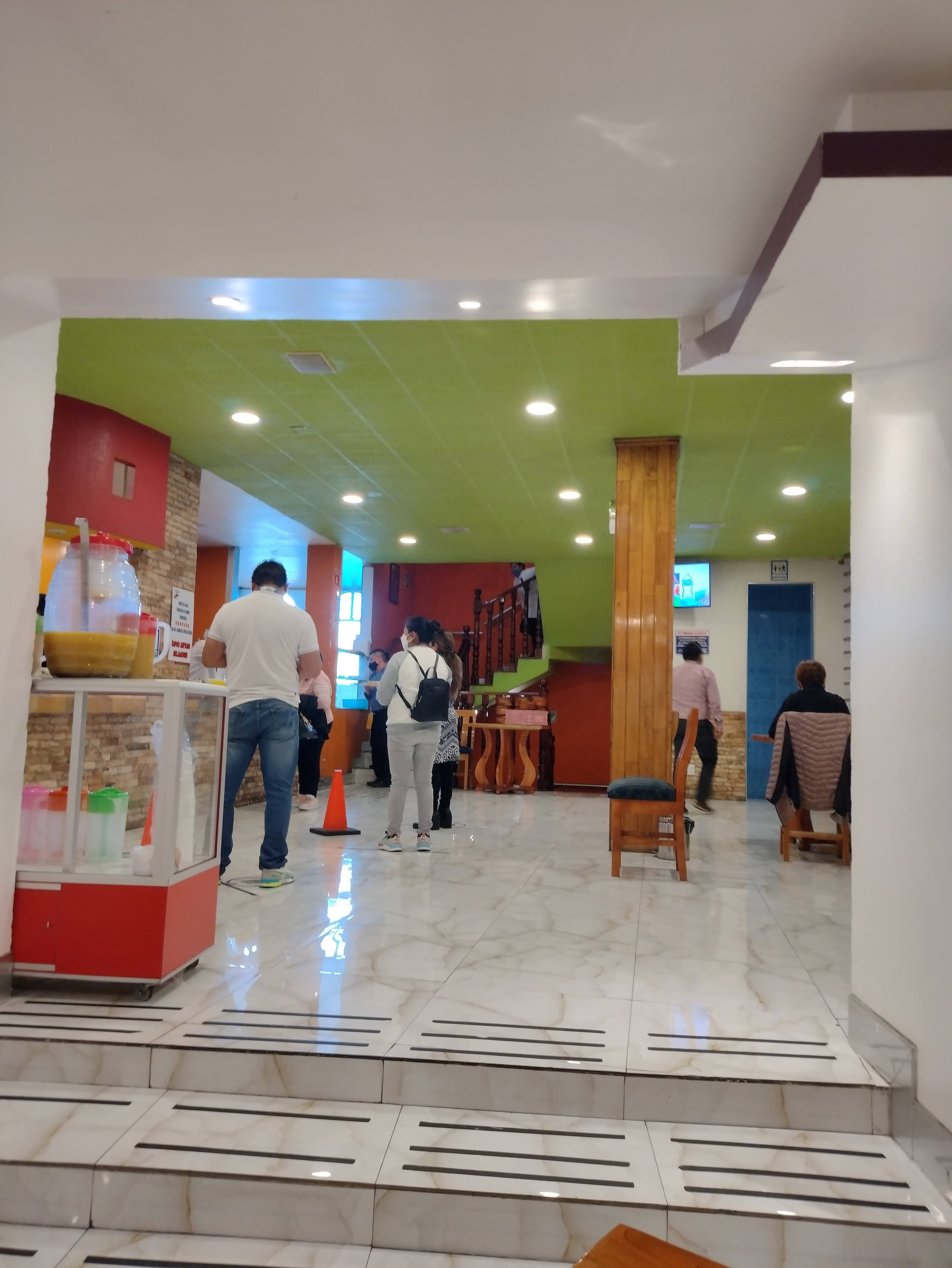 Pollos asados al carbón "Los Mismos" image 3