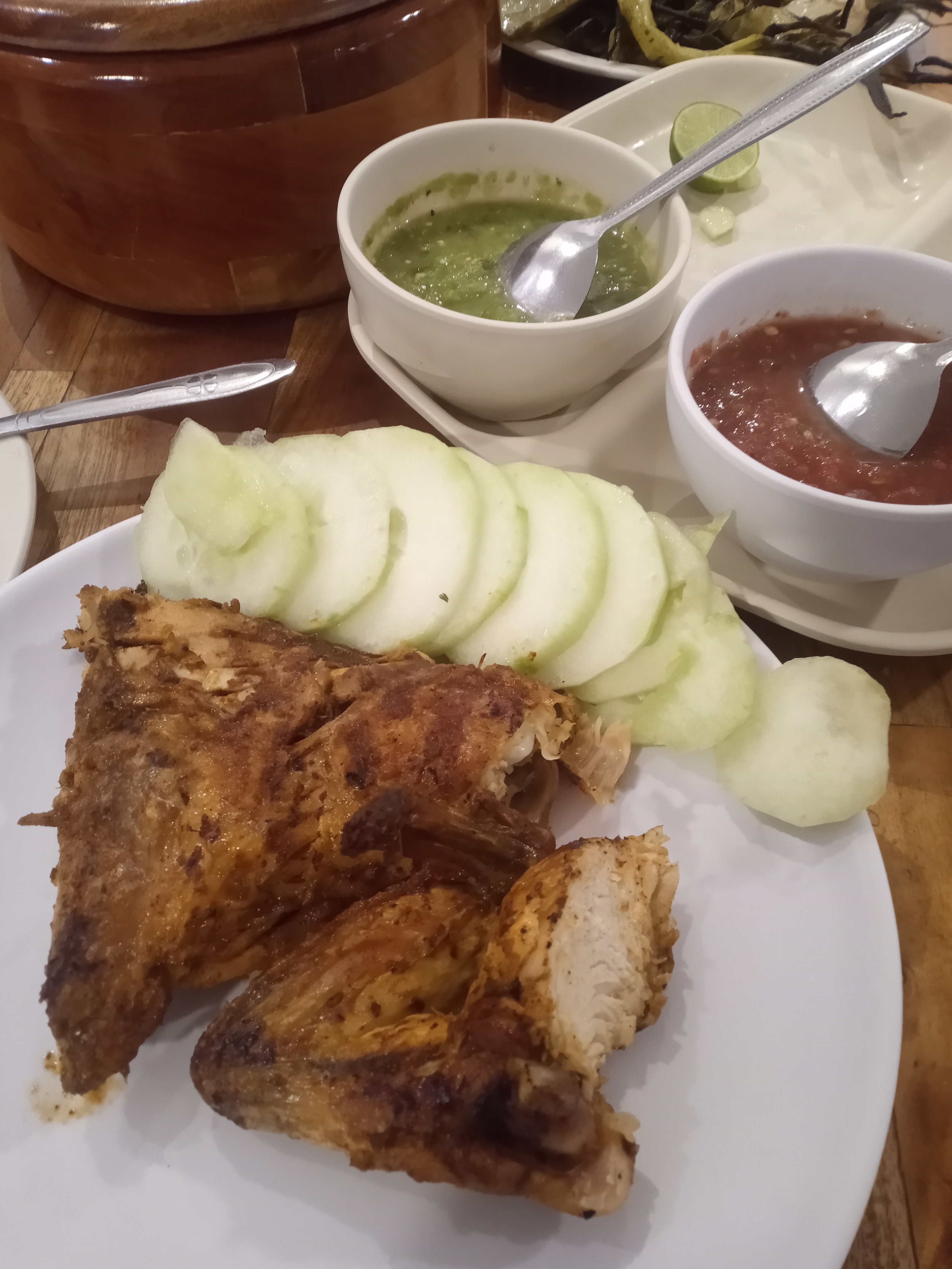 Pollos asados al carbón "Los Mismos" image 5