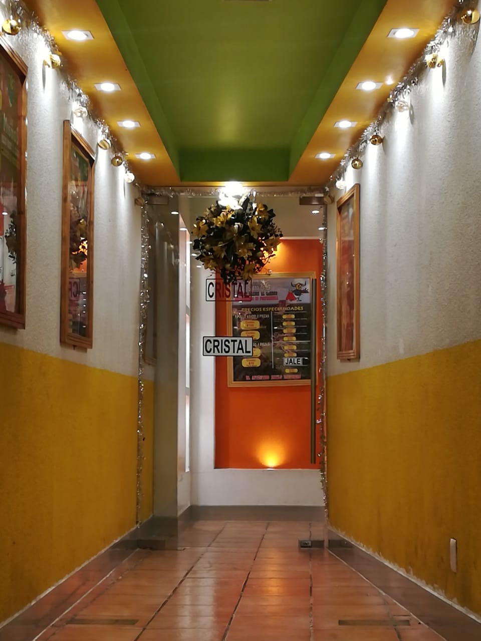 Pollos asados al carbón "Los Mismos" image 8