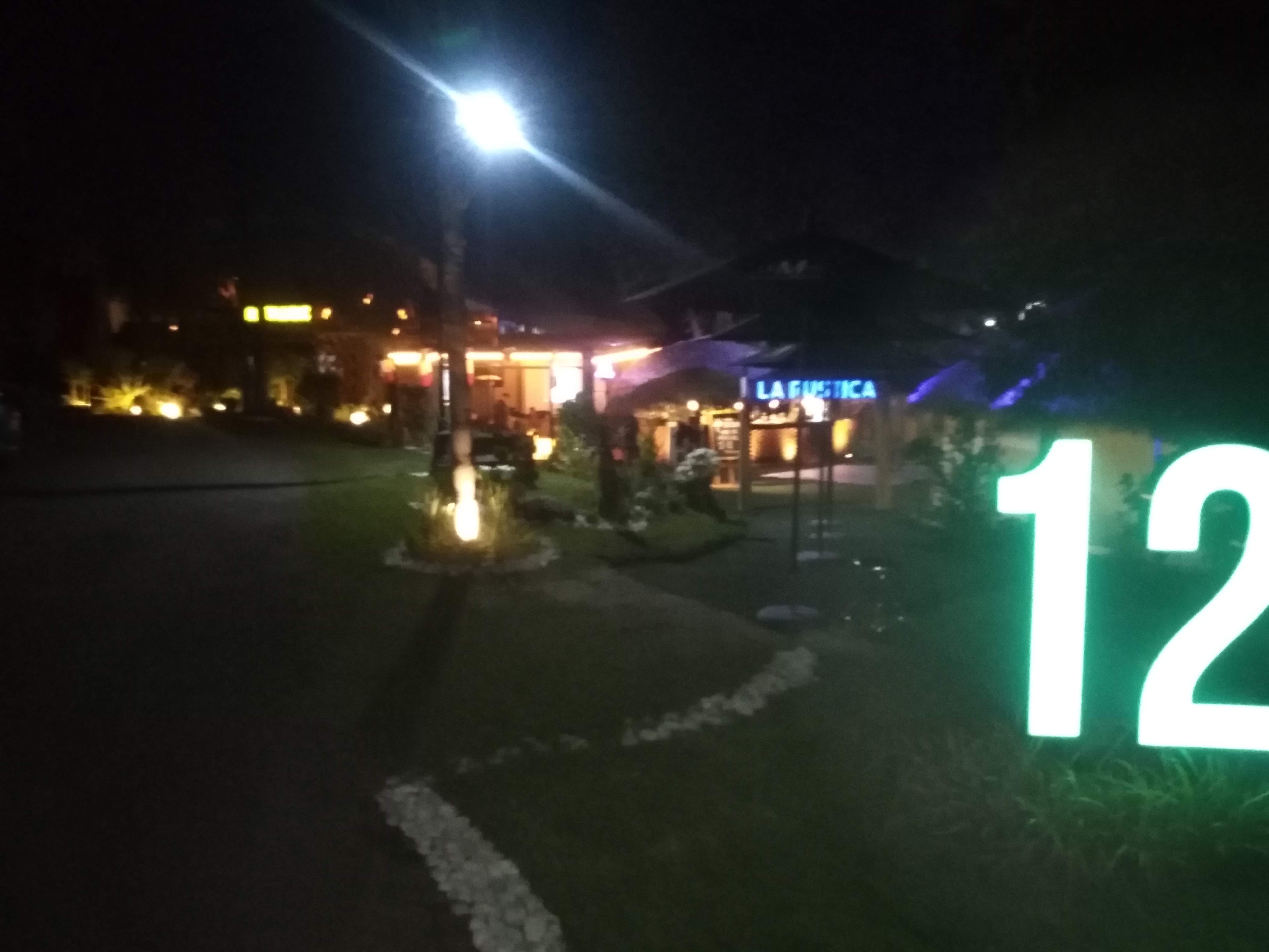 Restaurante 12 + 12 image 3