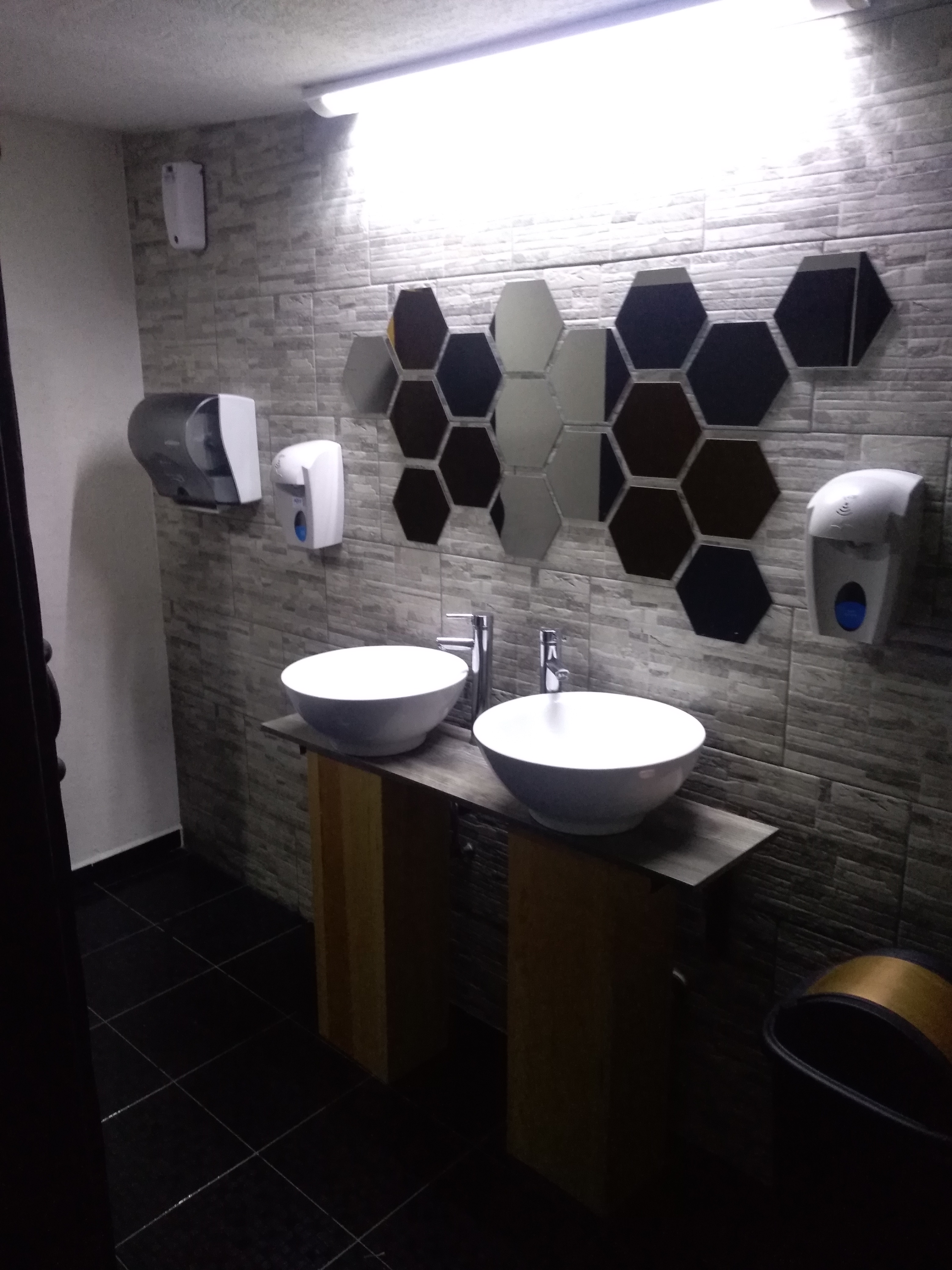 Restaurante 12 + 12 image 4