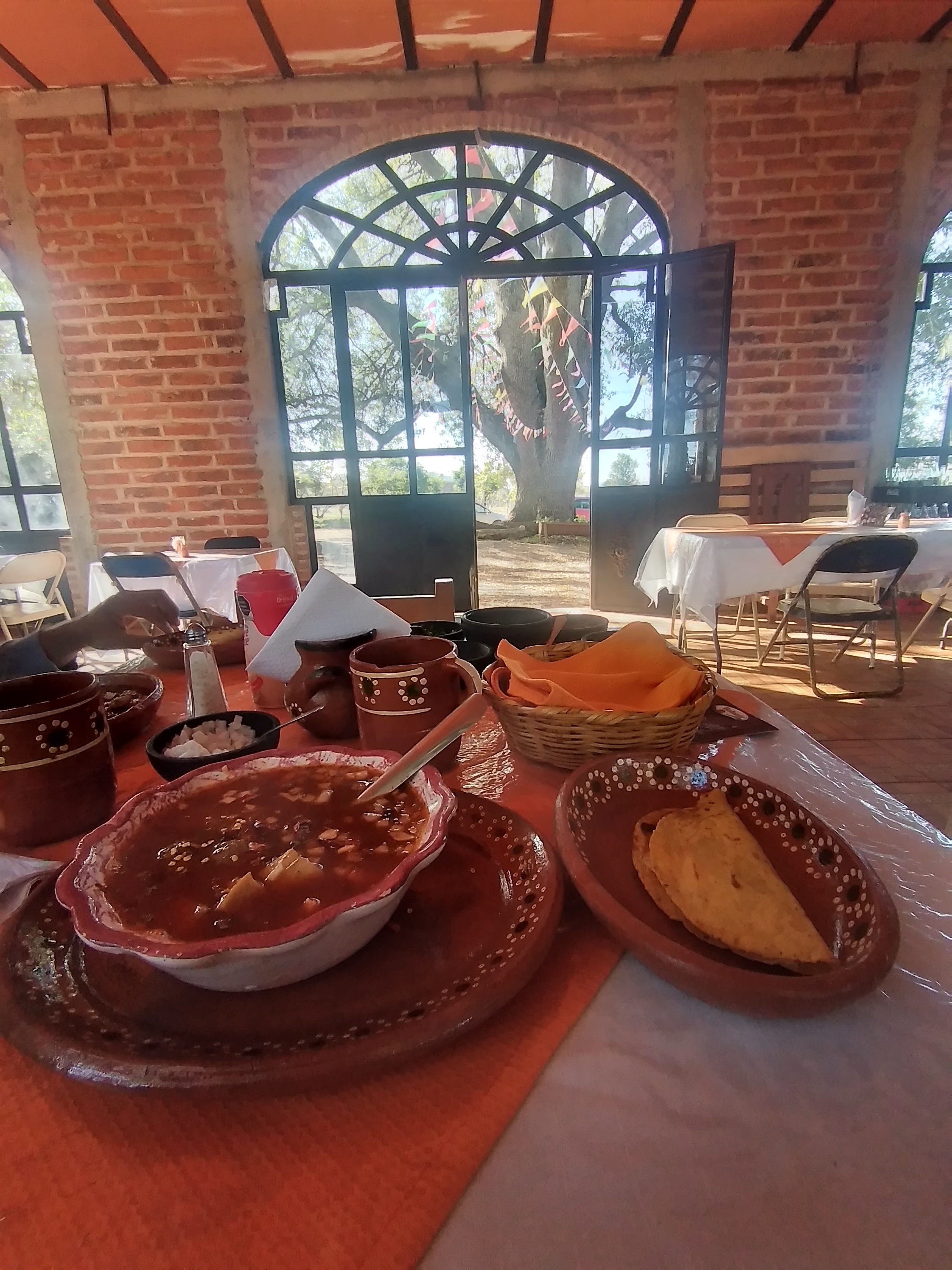 El Fresno del carril image 2