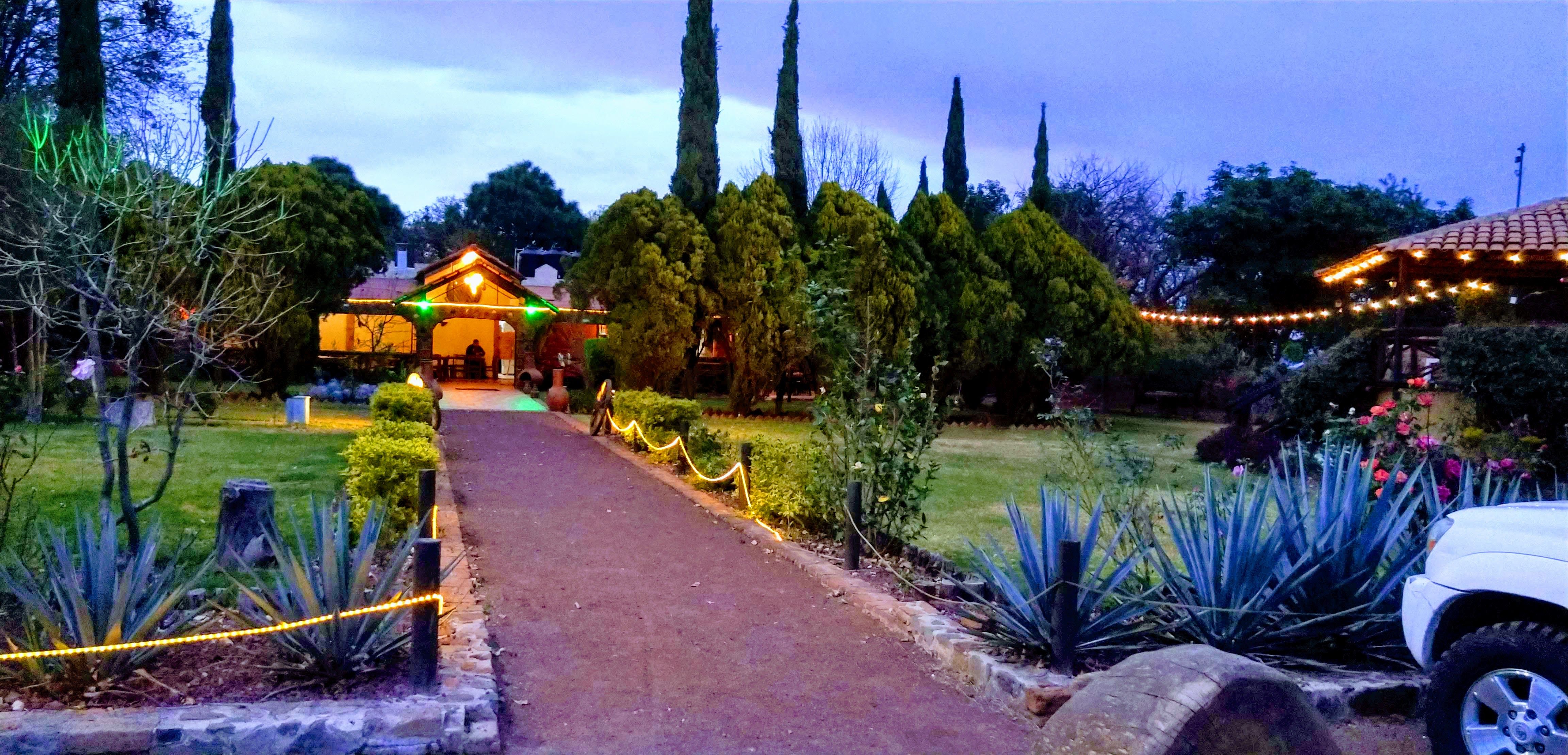 Taos Grill Restaurante familiar image 6