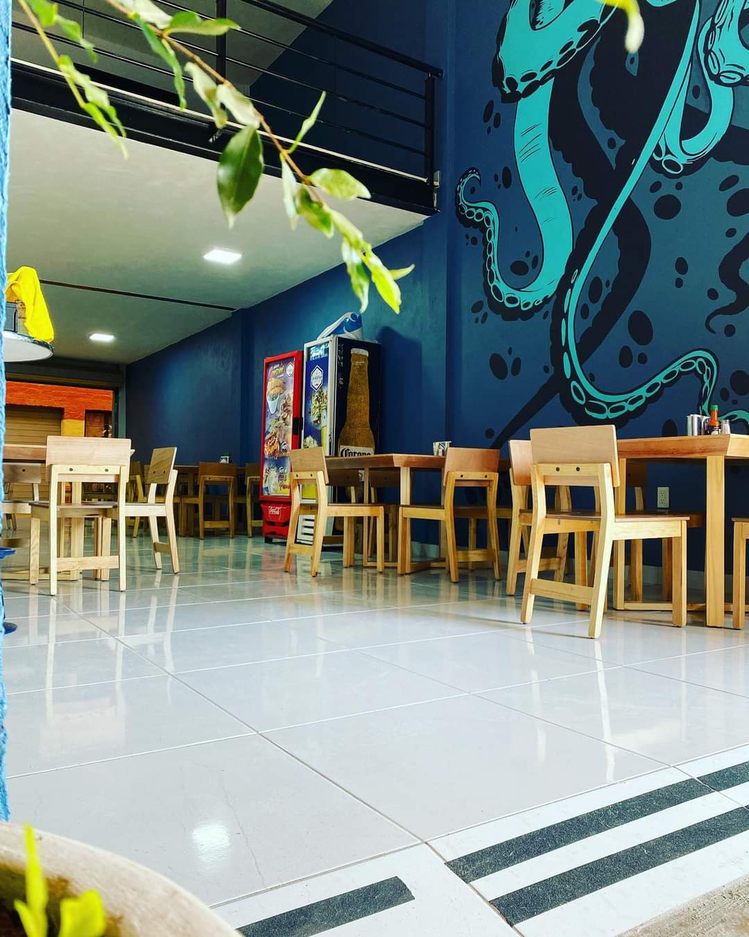 CHIKOPAN SeaFood & Beer image 5