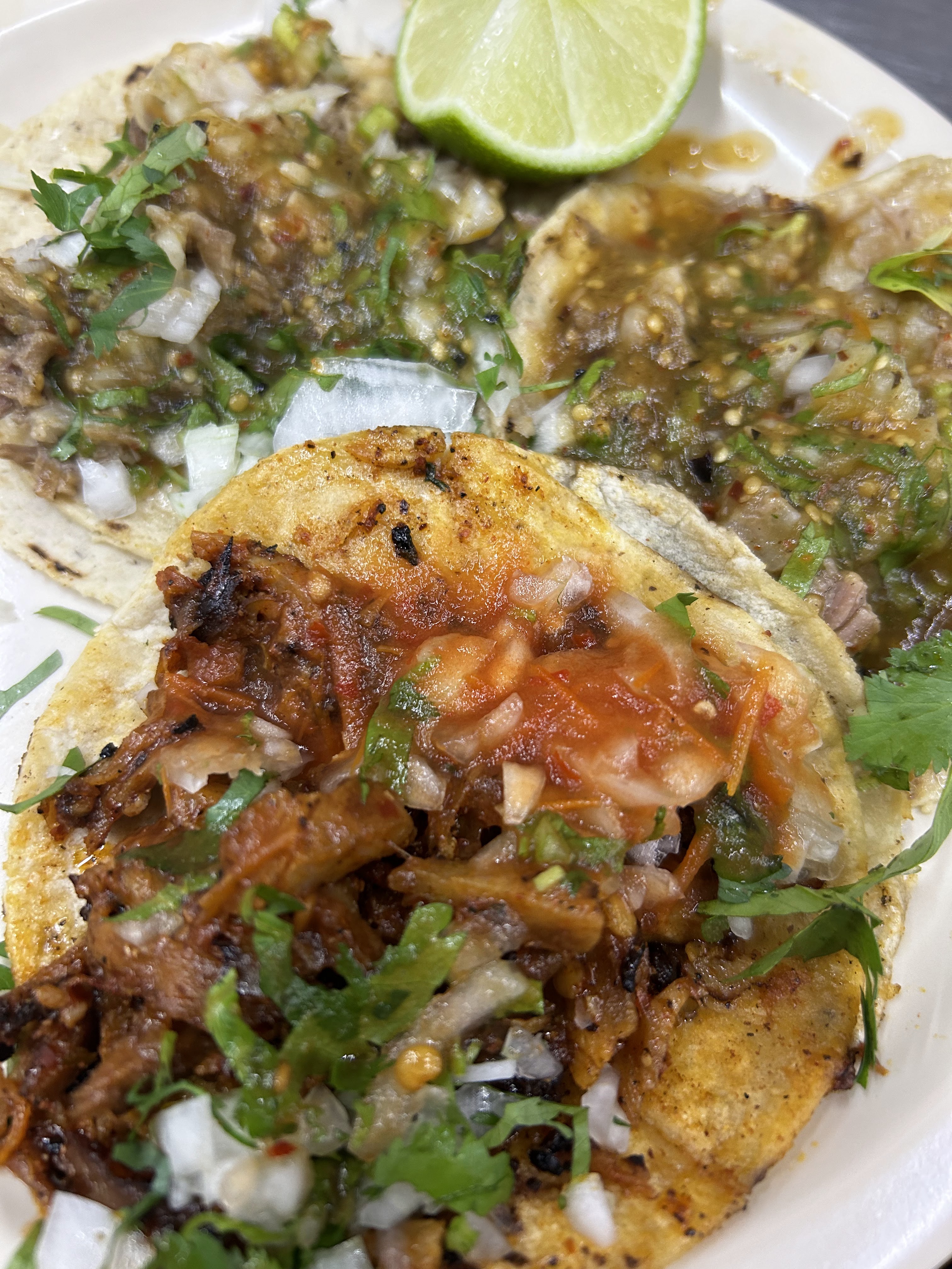 Taquería Los Cuñados image 1