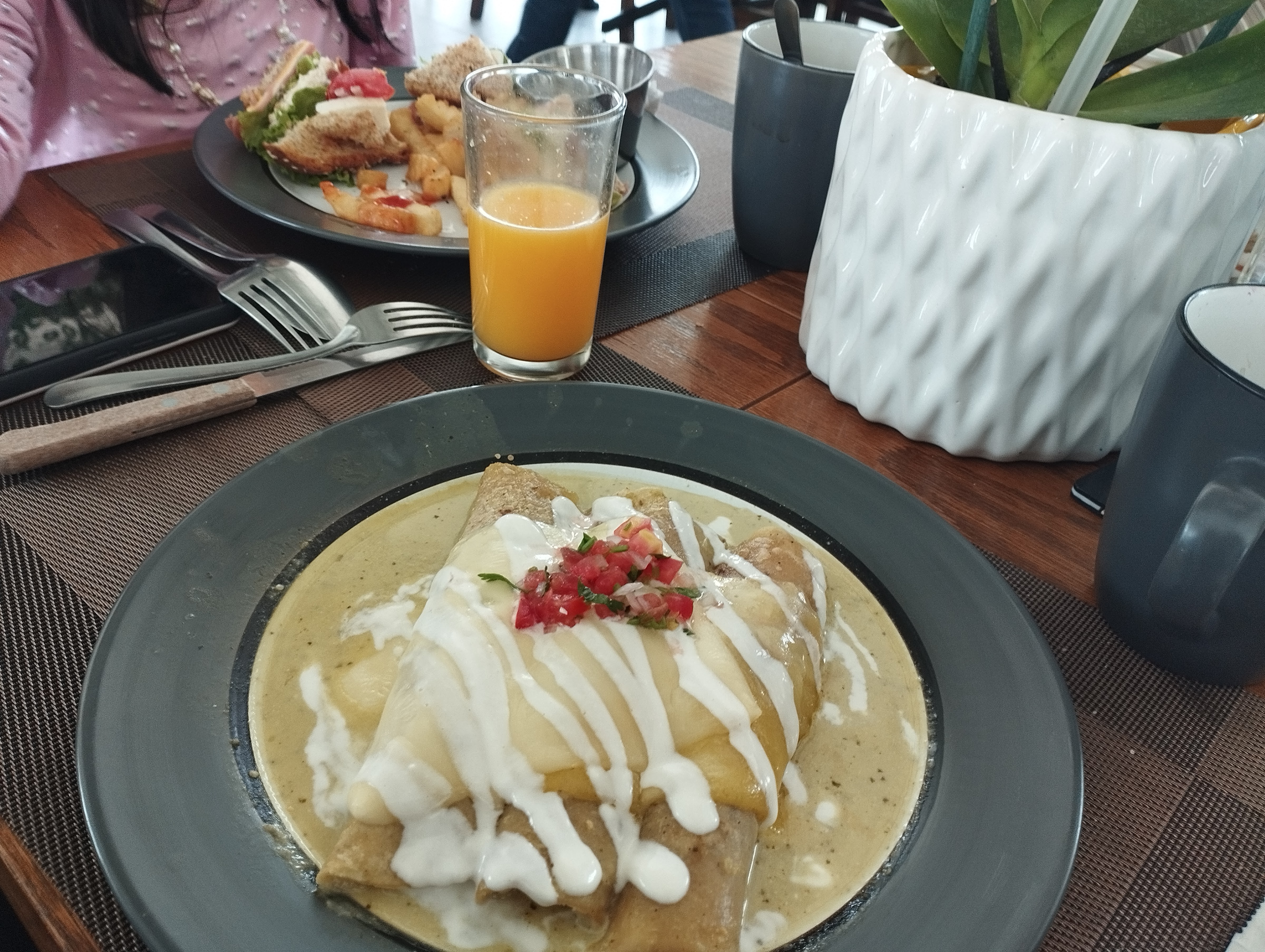 El Ventanal restaurant image 7