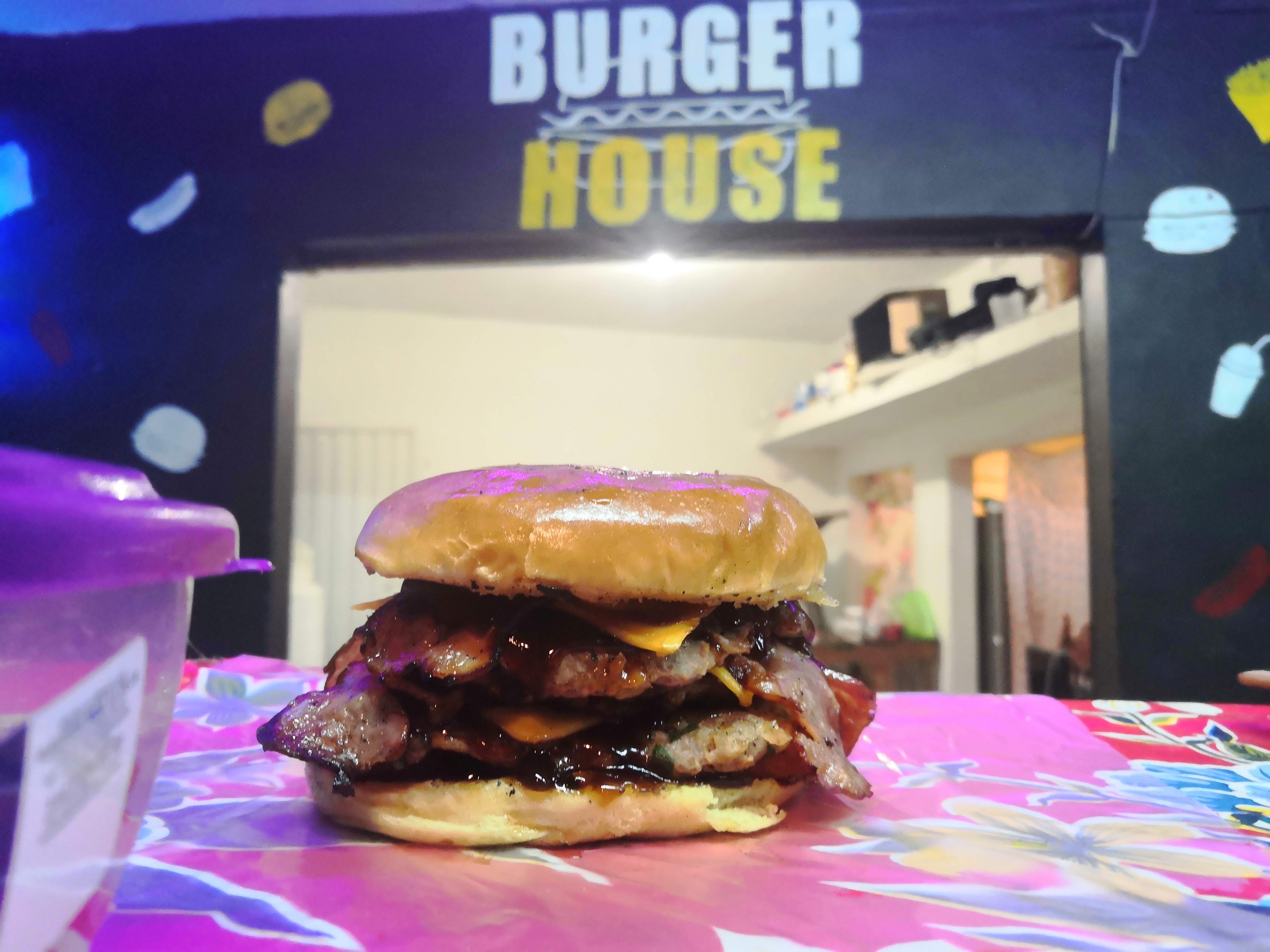 Burger HOUSE image 3