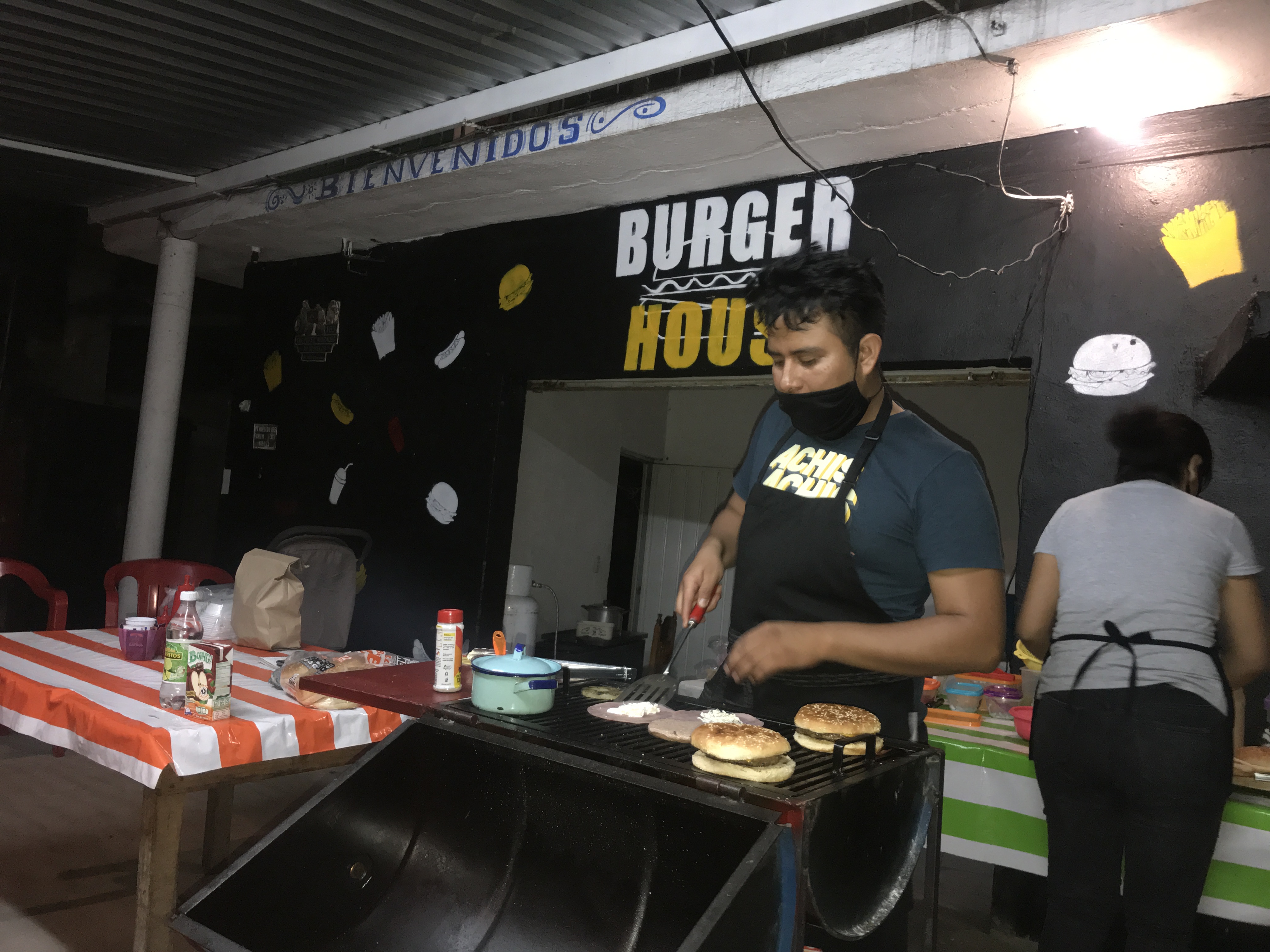 Burger HOUSE image 4