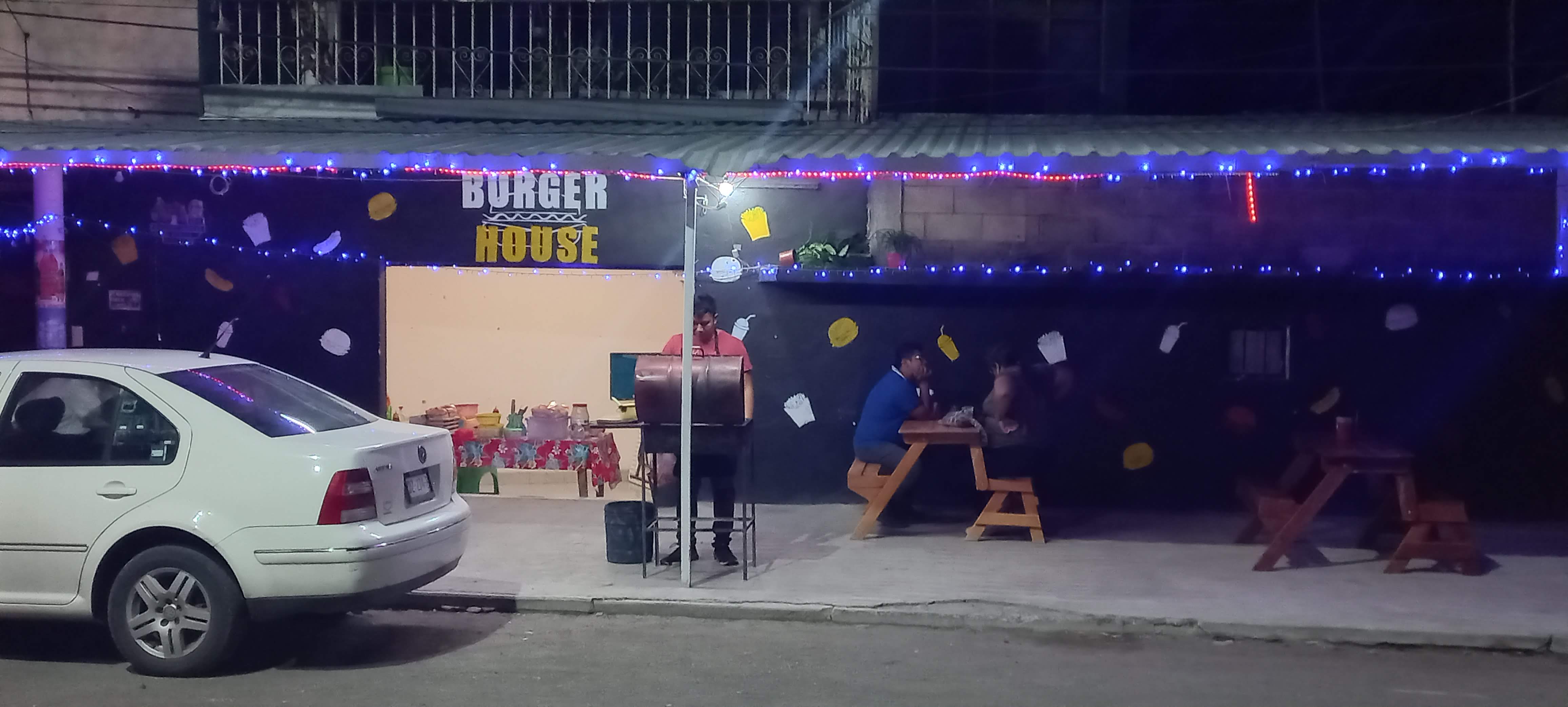 Burger HOUSE image 6
