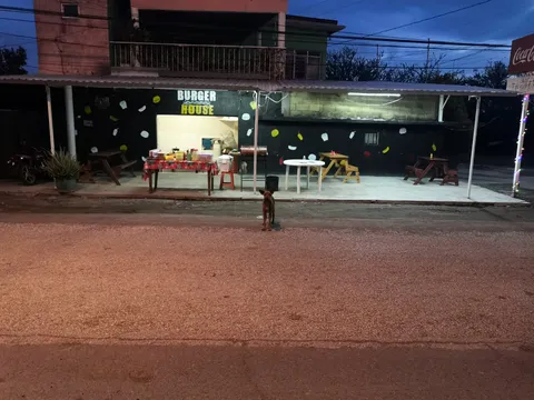 Burger HOUSE image 7