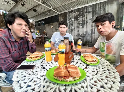 Tortas "Los Güeros" image 8