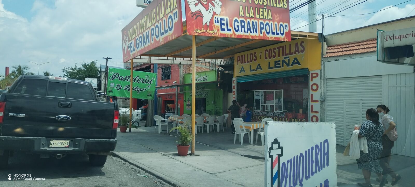 Pollos y Costillas a la Leña El Granero image 5